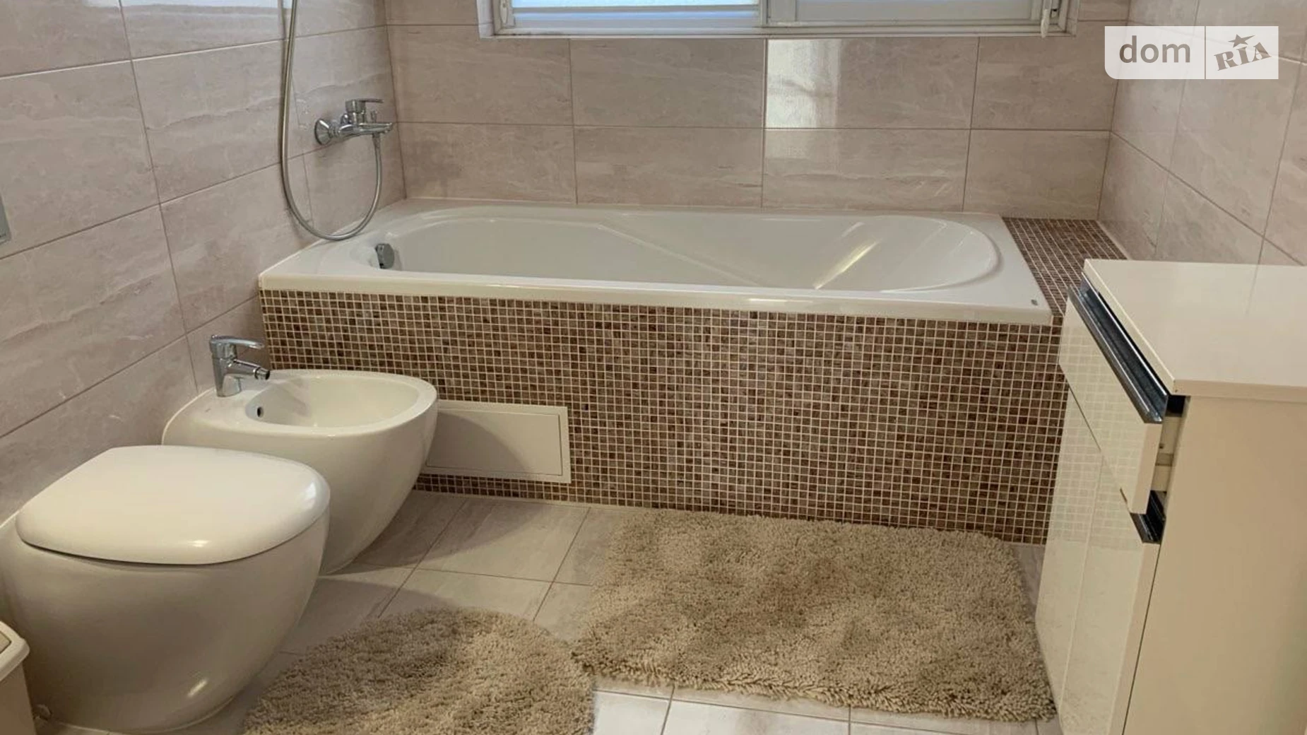 Сдается в аренду дом на 2 этажа 160 кв. м с балконом, цена: 1500 $ - фото 5