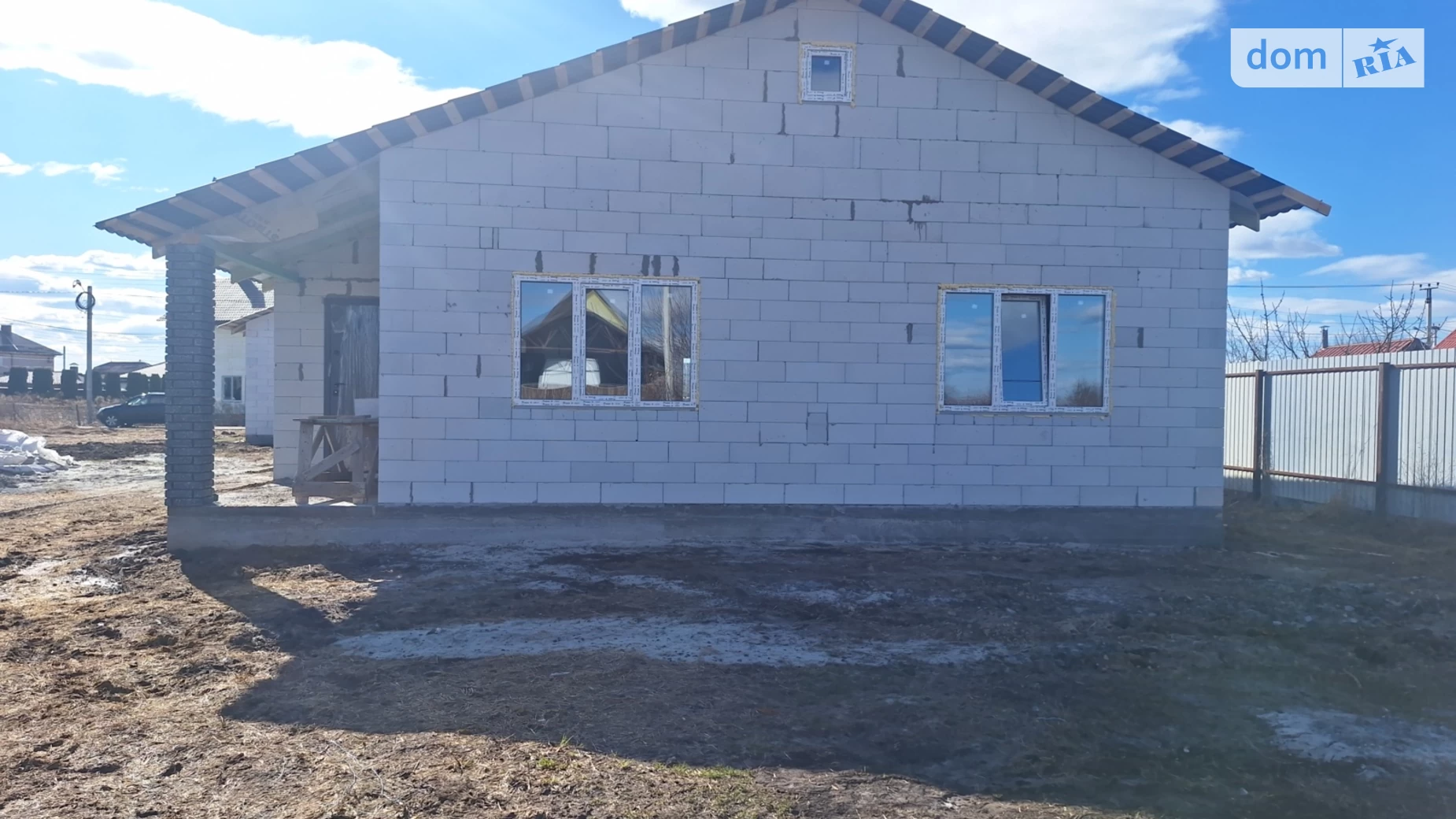 Продается одноэтажный дом 115 кв. м с камином, цена: 44000 $ - фото 2