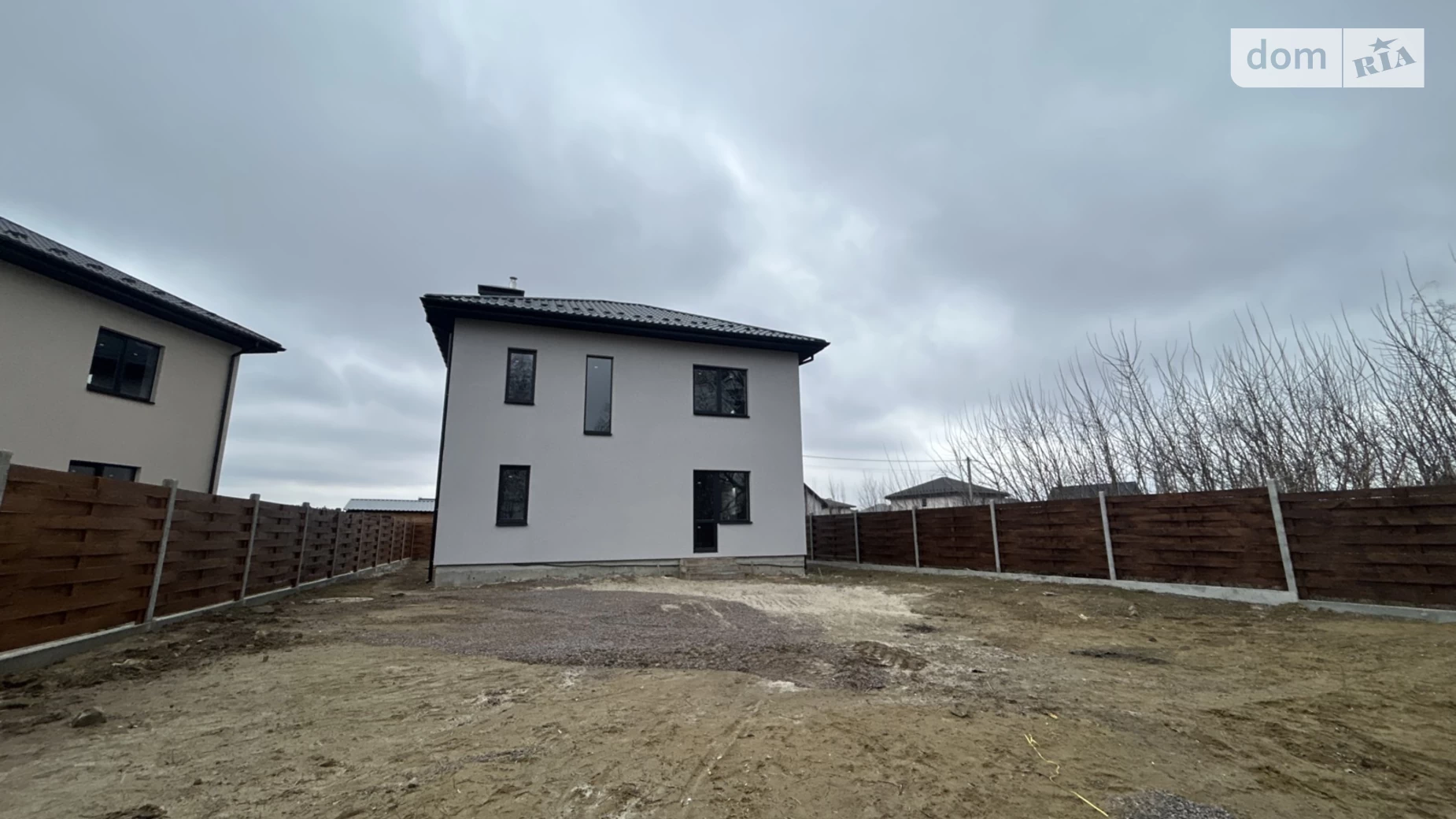 Продается дом на 2 этажа 117 кв. м с гаражом, цена: 100000 $ - фото 4