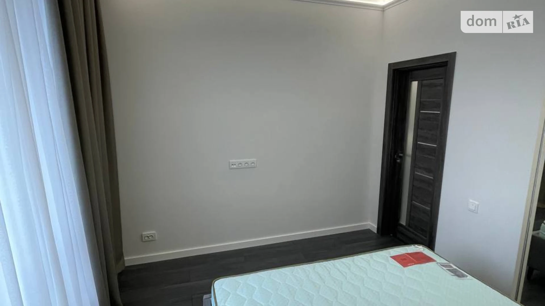 Продается 1-комнатная квартира 44 кв. м в Днепре, ул. Костомаровская, 1А - фото 2