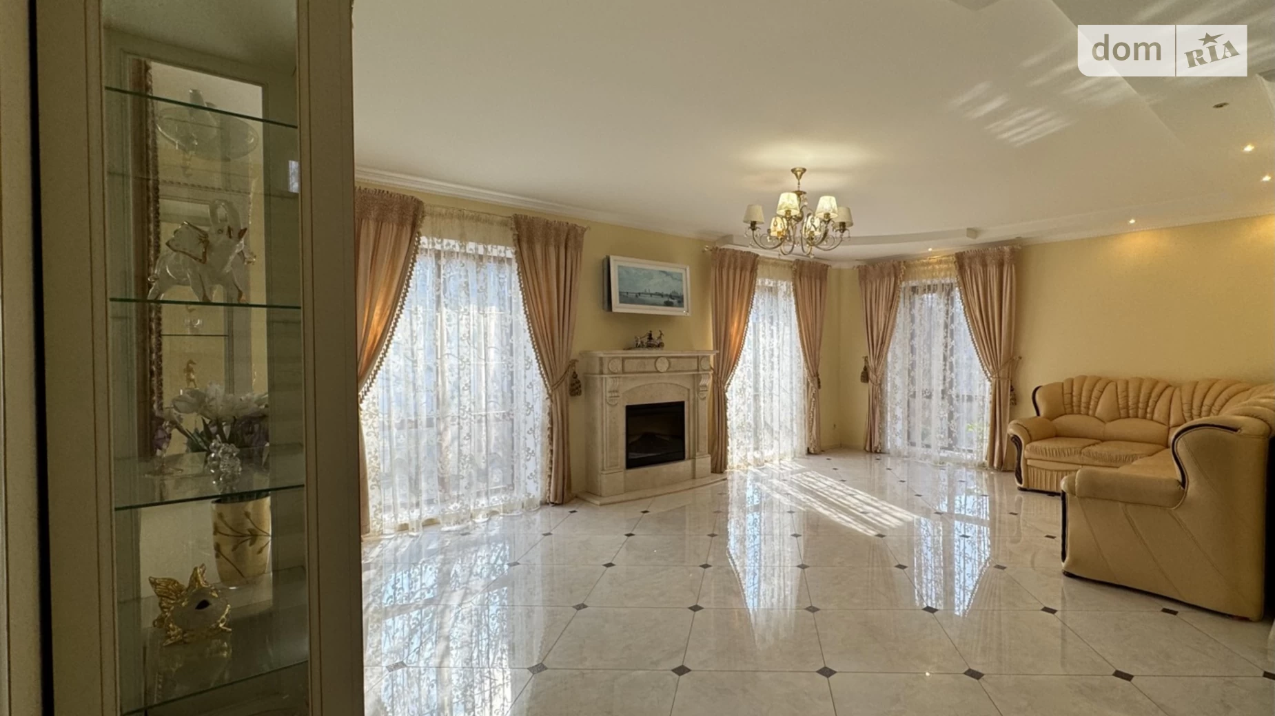 Продается дом на 2 этажа 298 кв. м с подвалом, цена: 480000 $ - фото 2