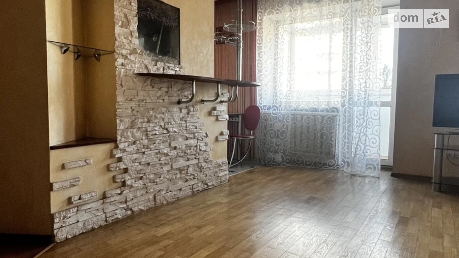 Продается 2-комнатная квартира 65 кв. м в Ровно, ул. Парковая, 2 - фото 3