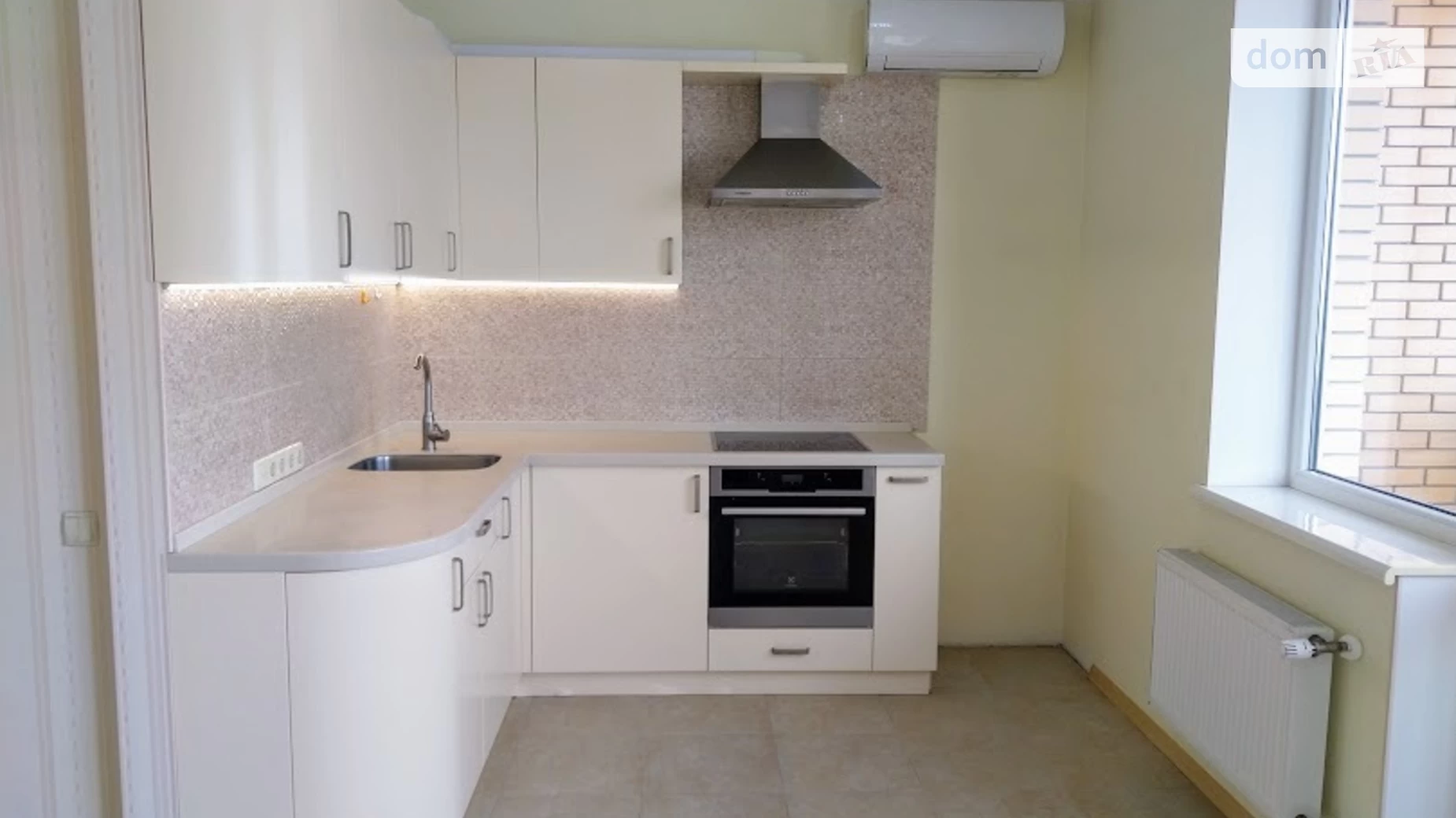 Продається 1-кімнатна квартира 33.3 кв. м у Одесі, вул. Академіка Сахарова, 50 - фото 2