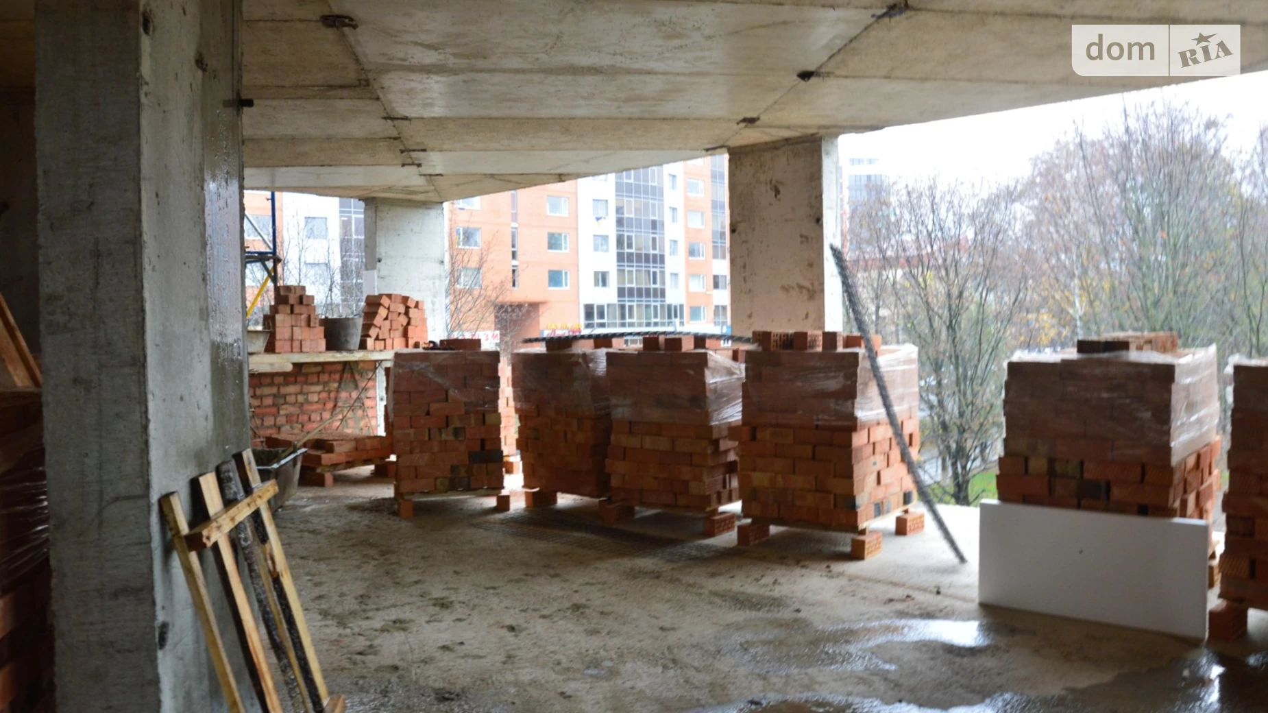 Продается 3-комнатная квартира 127 кв. м в Черновцах, ул. Героев Майдана - фото 4