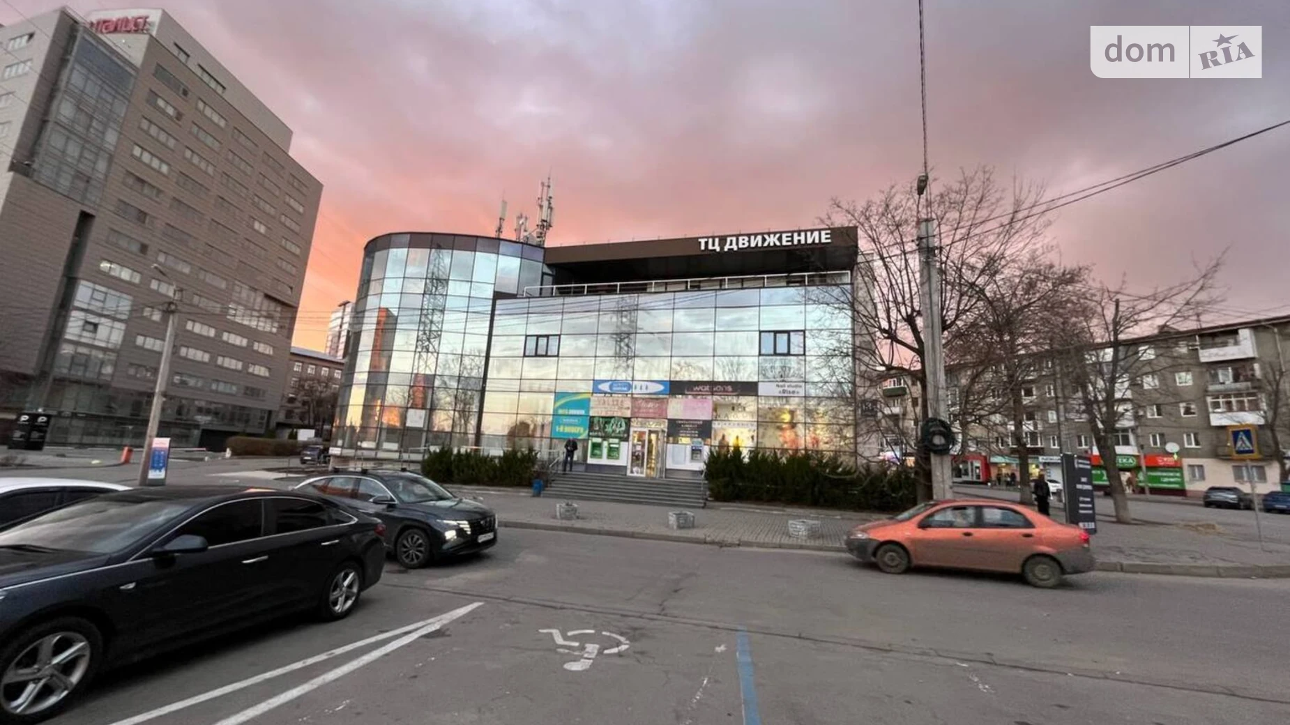 Сдается в аренду объект сферы услуг 1209.5 кв. м в 3-этажном здании, цена: 241900 грн - фото 2