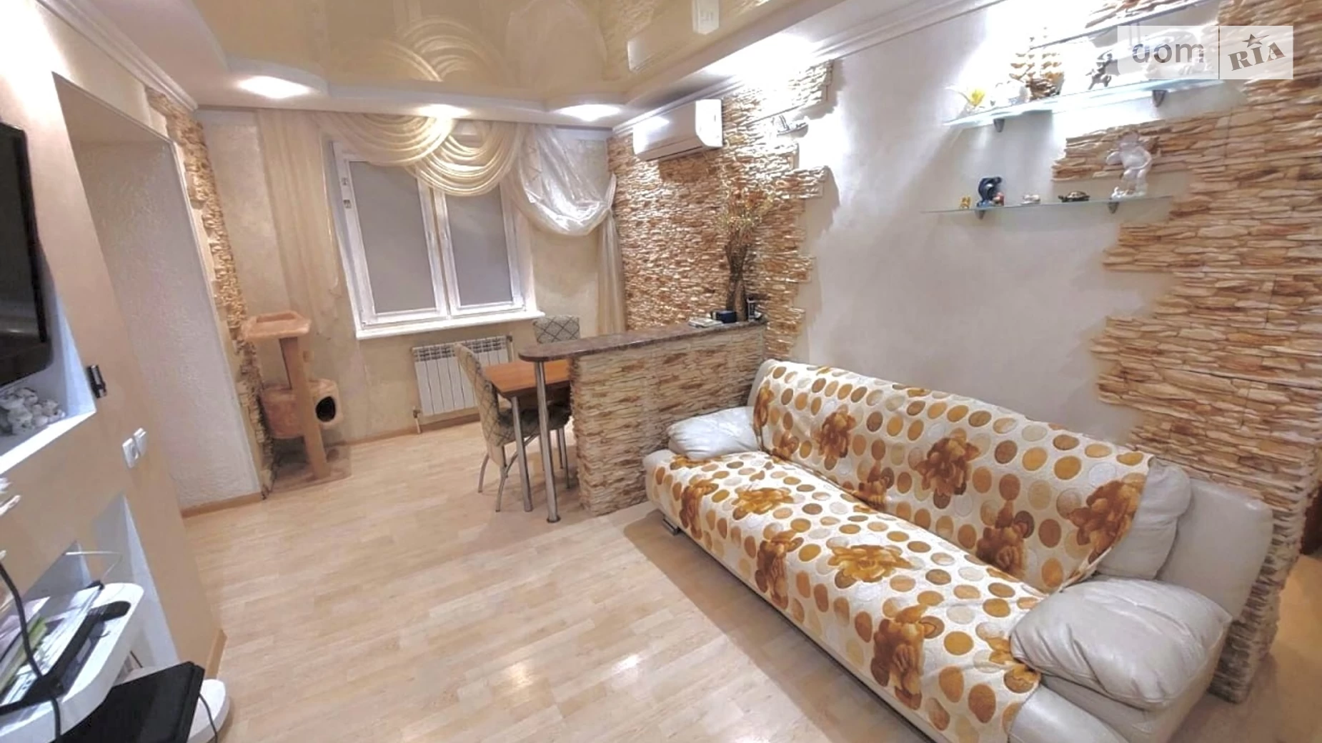 Продается 3-комнатная квартира 62.8 кв. м в Кривом Роге, ул. Свято-Николаевская(Ленина), 18А - фото 3
