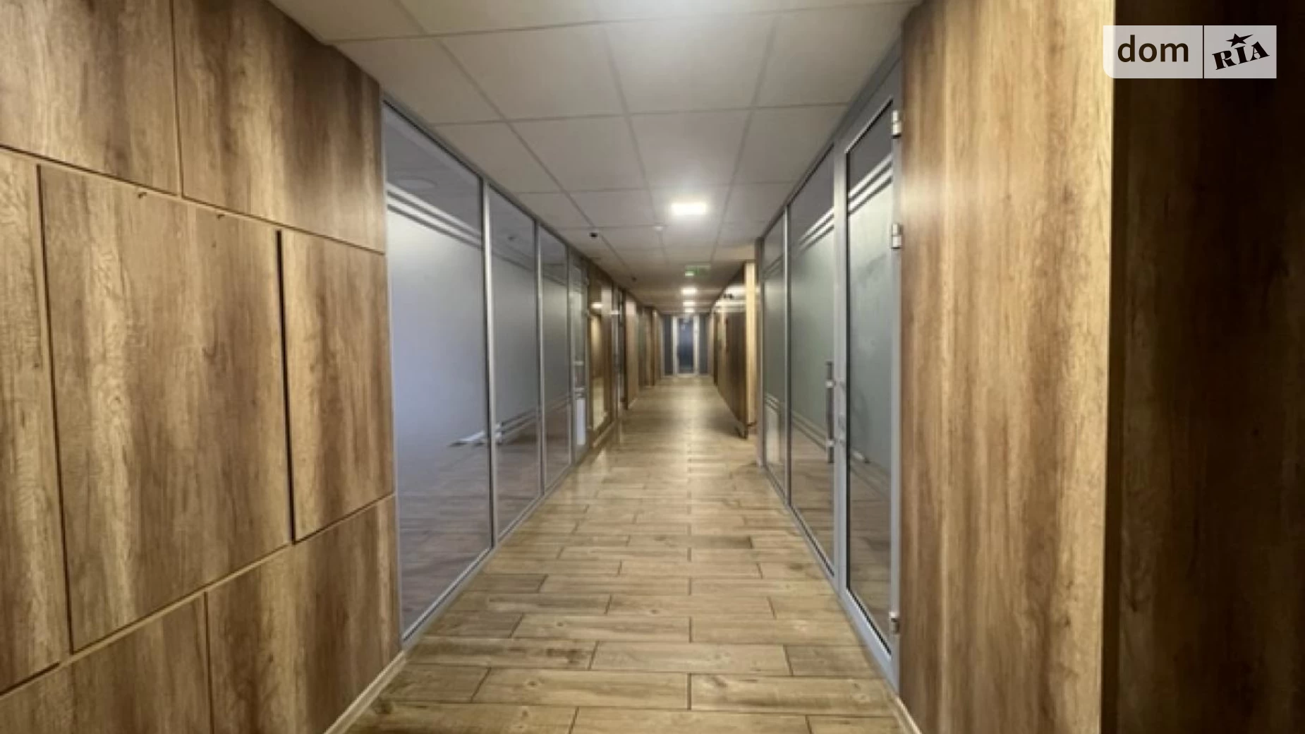 Сдается в аренду офис 580 кв. м в бизнес-центре, цена: 8700 $ - фото 2