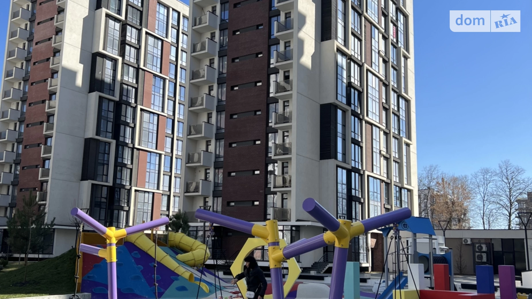 Продается 1-комнатная квартира 40 кв. м в Ивано-Франковске, ул. Ленкавского, 34 - фото 3
