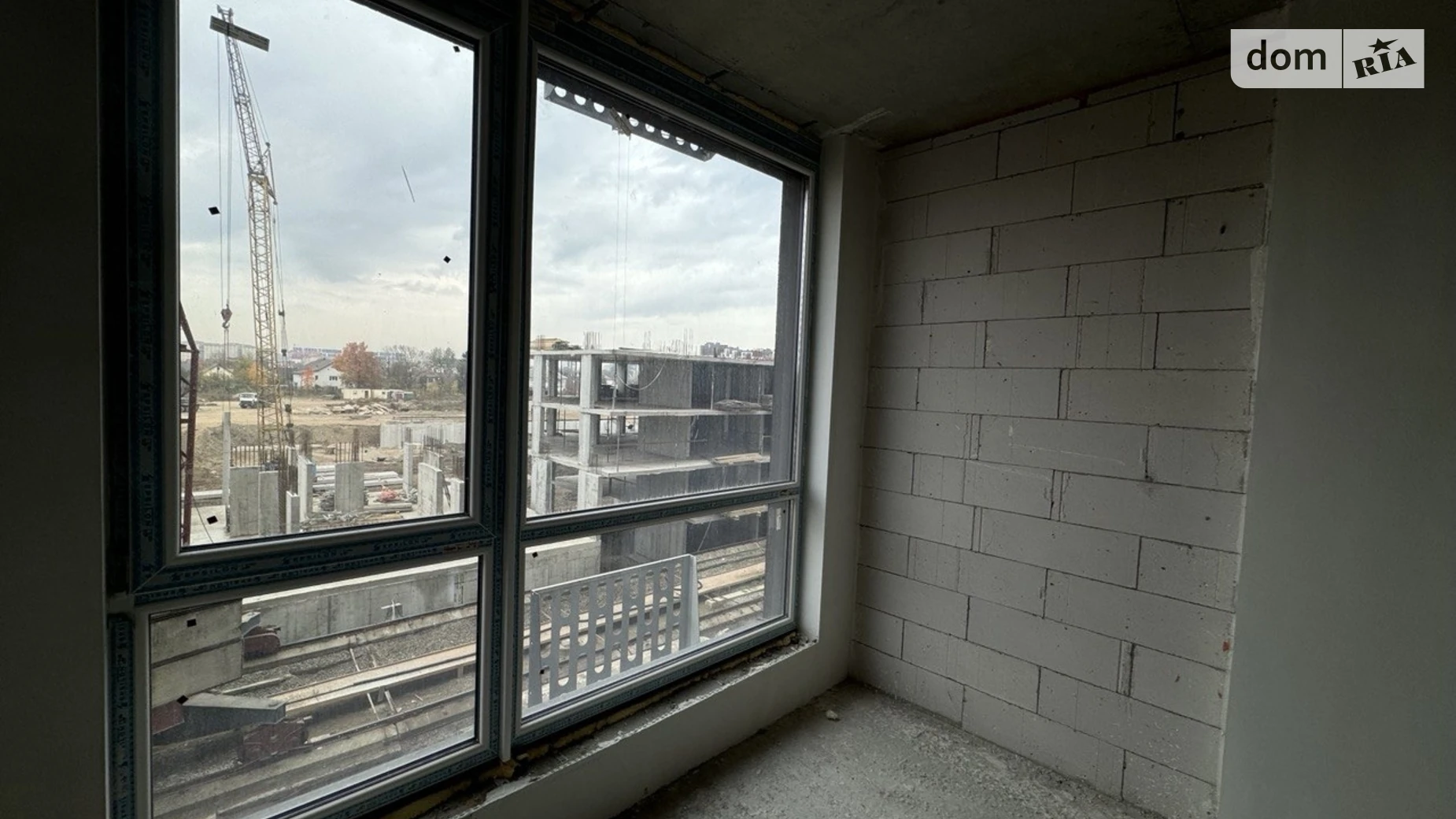 Продается 1-комнатная квартира 42 кв. м в Ивано-Франковске, цена: 37500 $ - фото 2