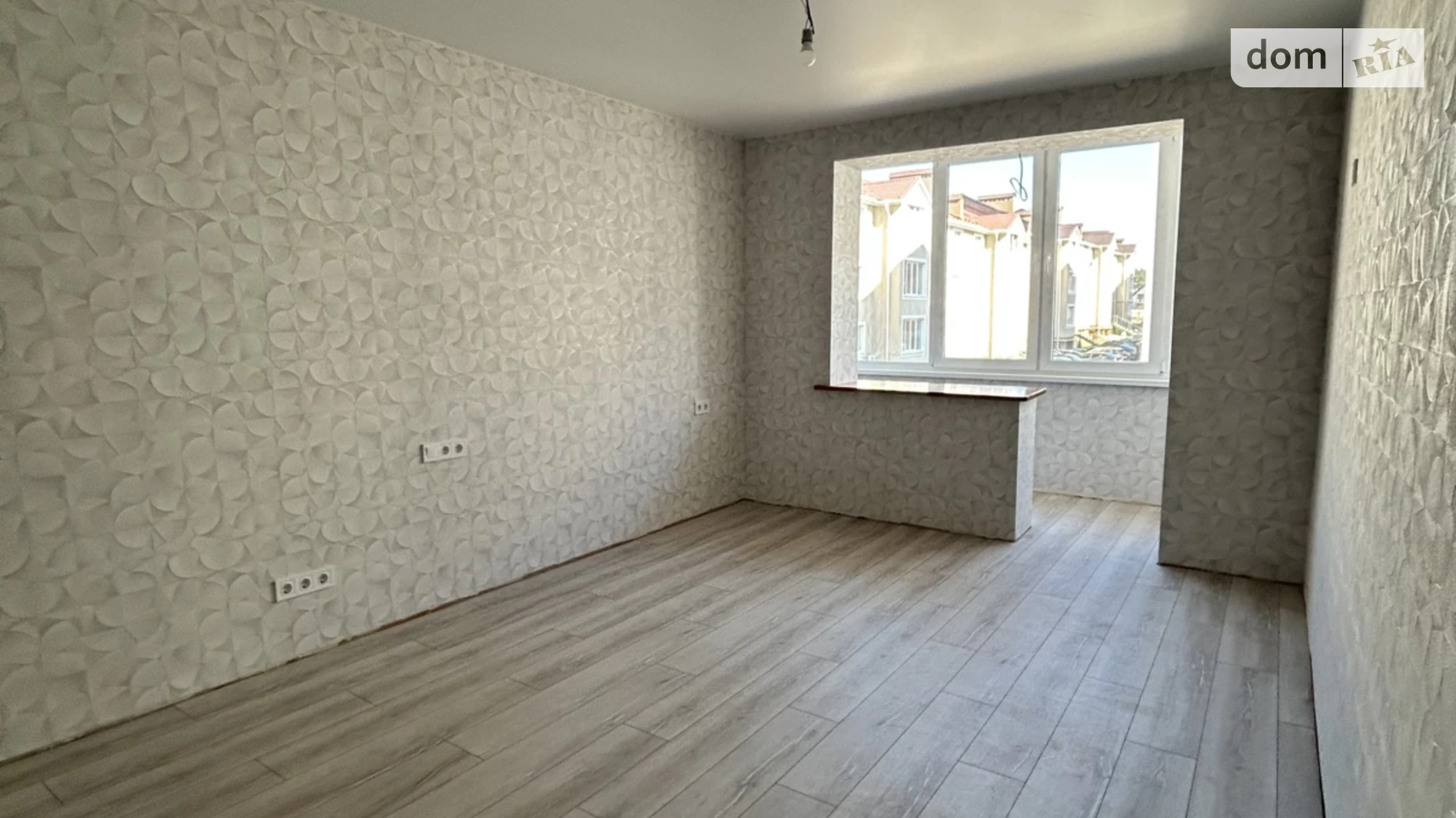 Продается 1-комнатная квартира 42 кв. м в, цена: 34000 $ - фото 2