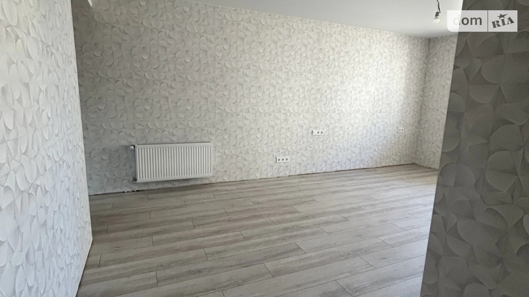 Продается 1-комнатная квартира 42 кв. м в, цена: 34000 $ - фото 3