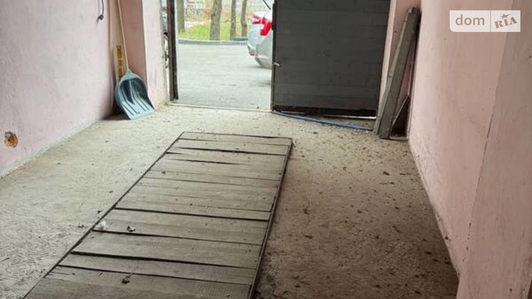 Продается отдельно стоящий гараж под легковое авто на 17.8 кв. м, цена: 21000 $ - фото 3