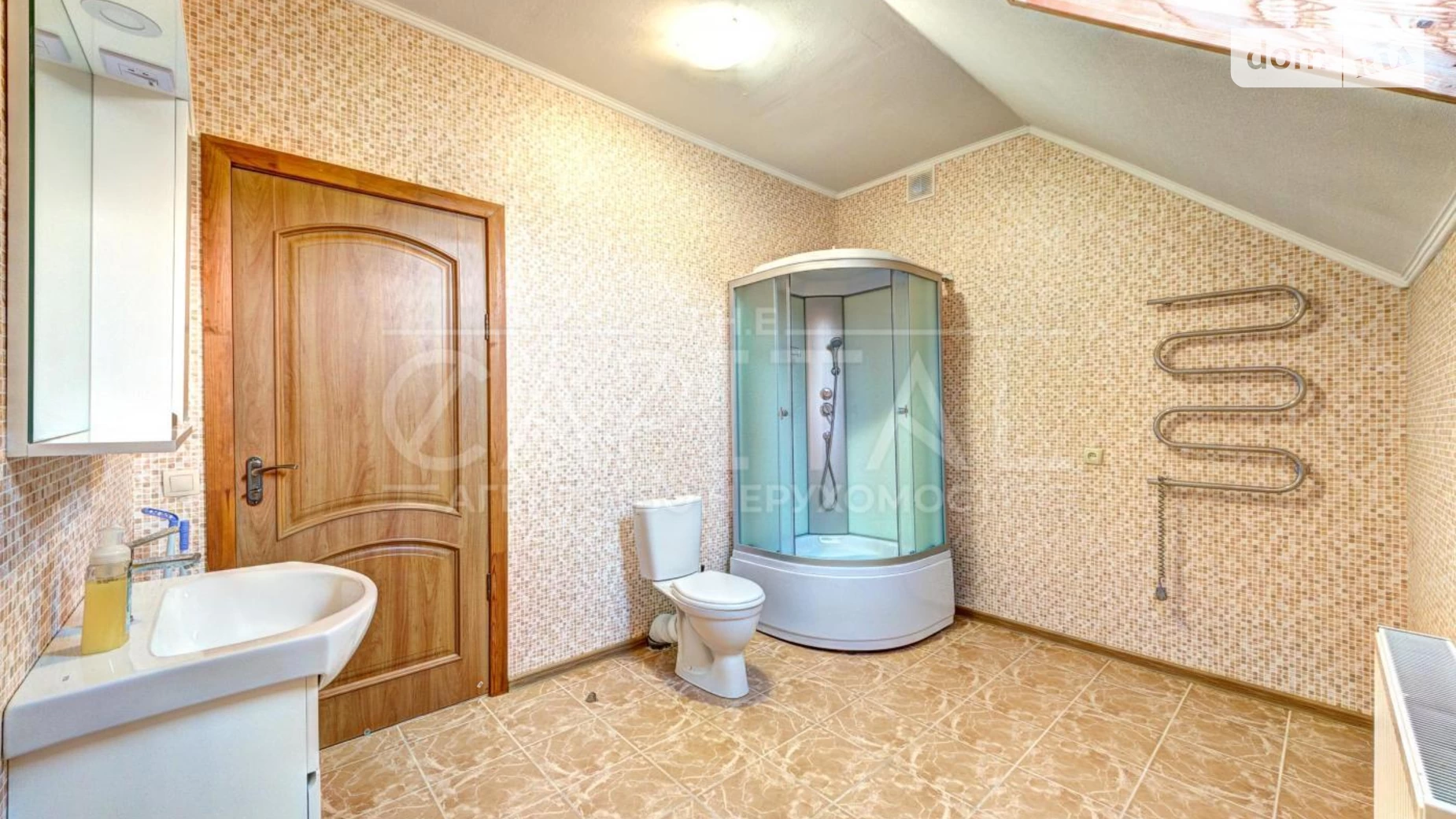 Сдается в аренду дом на 3 этажа 312 кв. м с баней/сауной, цена: 1100 $ - фото 3
