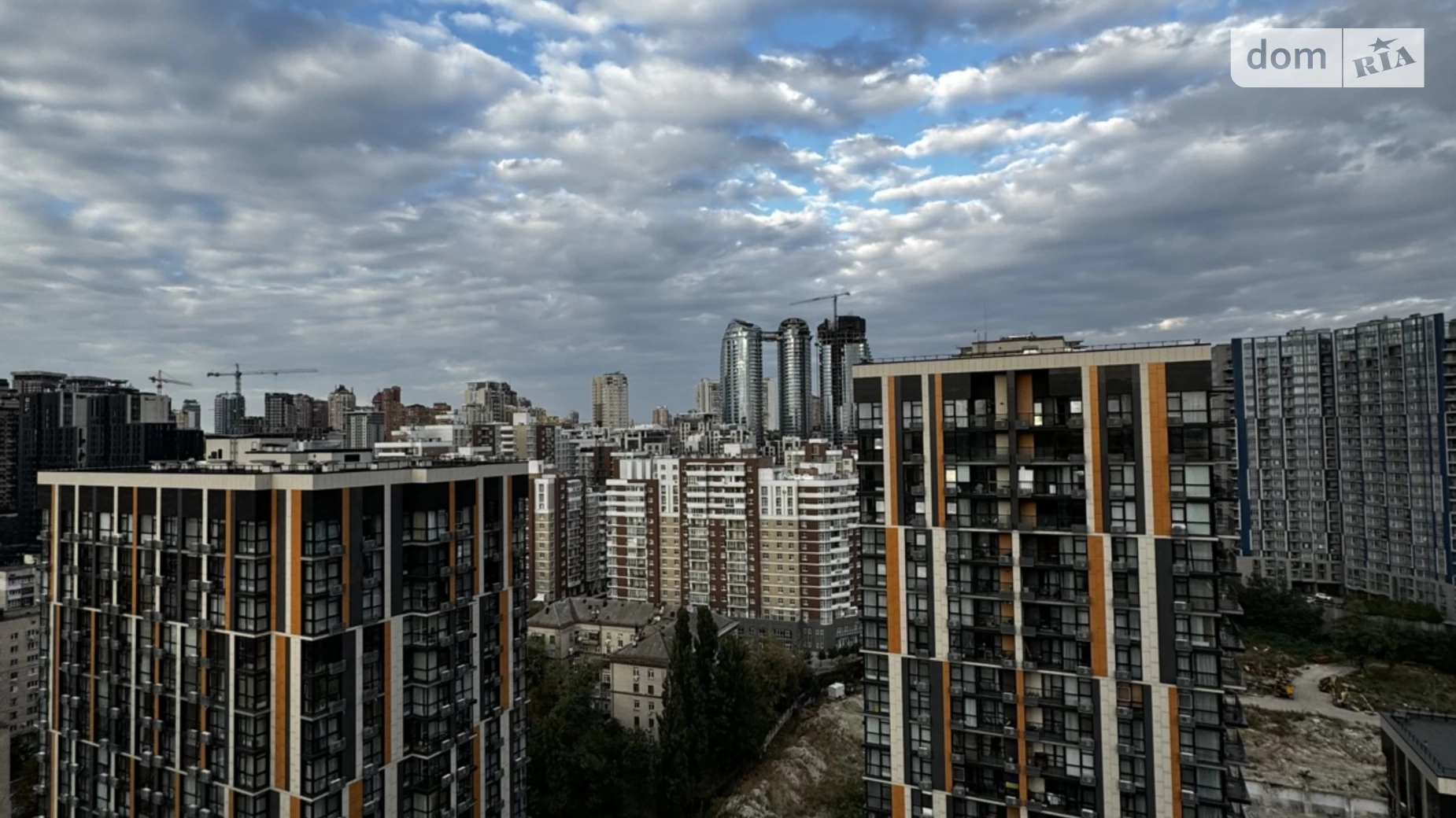 Продается 2-комнатная квартира 80 кв. м в Киеве, ул. Предславинская, 42 - фото 3