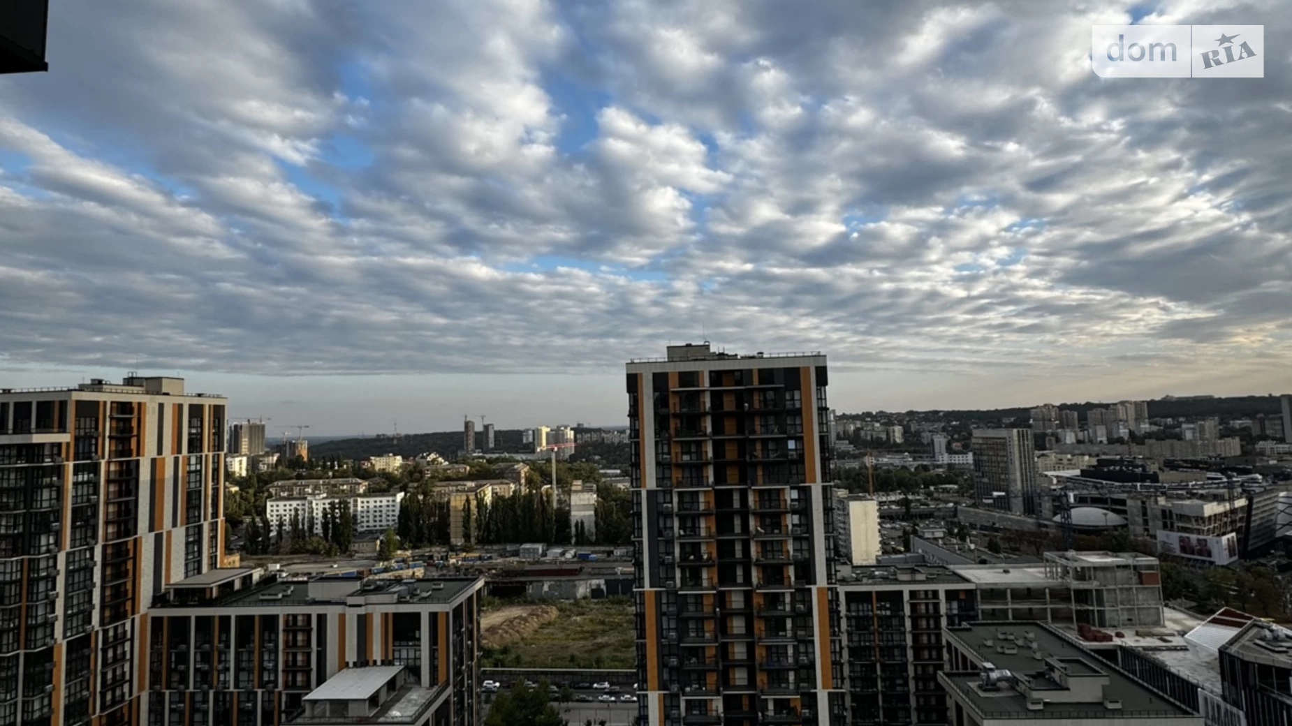 Продается 3-комнатная квартира 118 кв. м в Киеве, ул. Предславинская, 42 - фото 3
