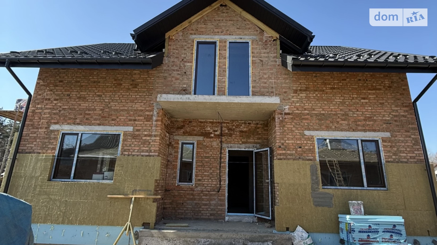 Продается дом на 2 этажа 120 кв. м с камином, цена: 180000 $ - фото 2