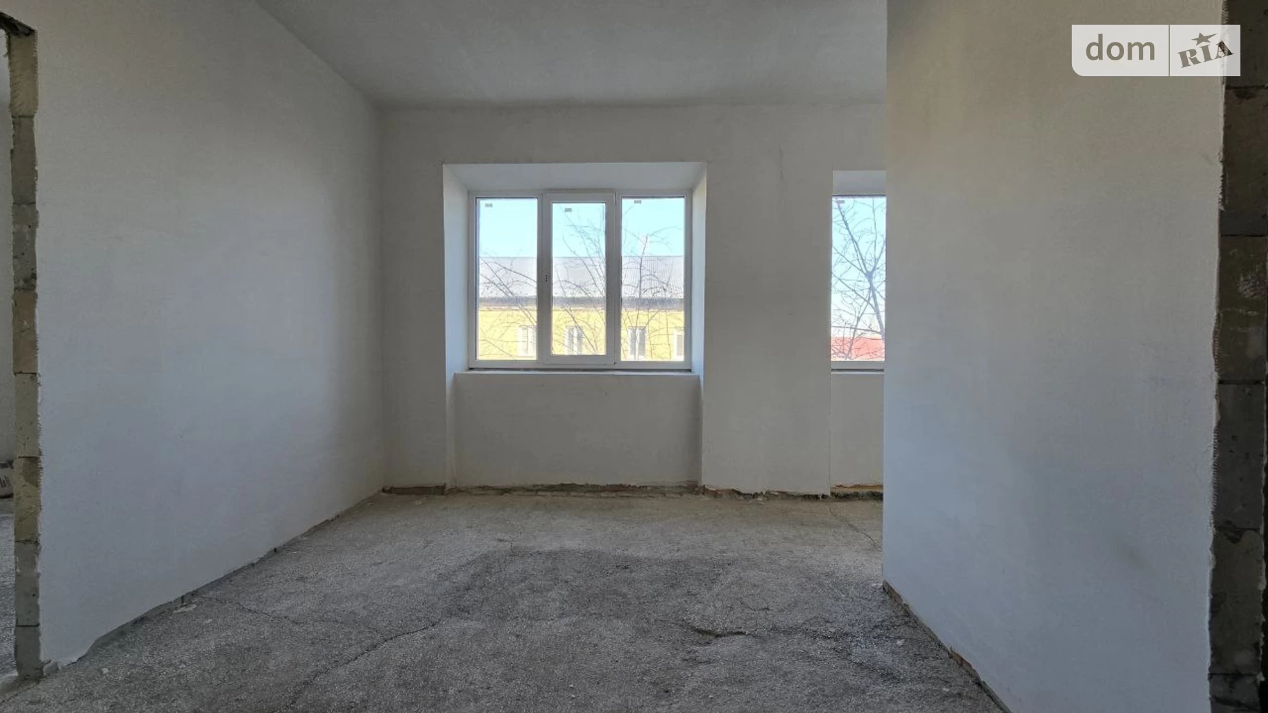 Продается 1-комнатная квартира 33 кв. м в Ивано-Франковске, ул. Барнича Я., 4 - фото 3