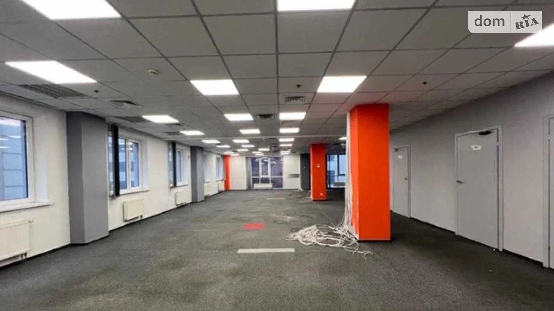 Сдается в аренду офис 1500 кв. м в бизнес-центре, цена: 25600 $ - фото 5