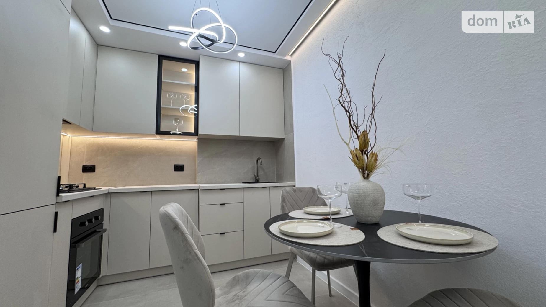 2-комнатная квартира 57 кв. м в Тернополе, ул. Киевская, 9Д - фото 2