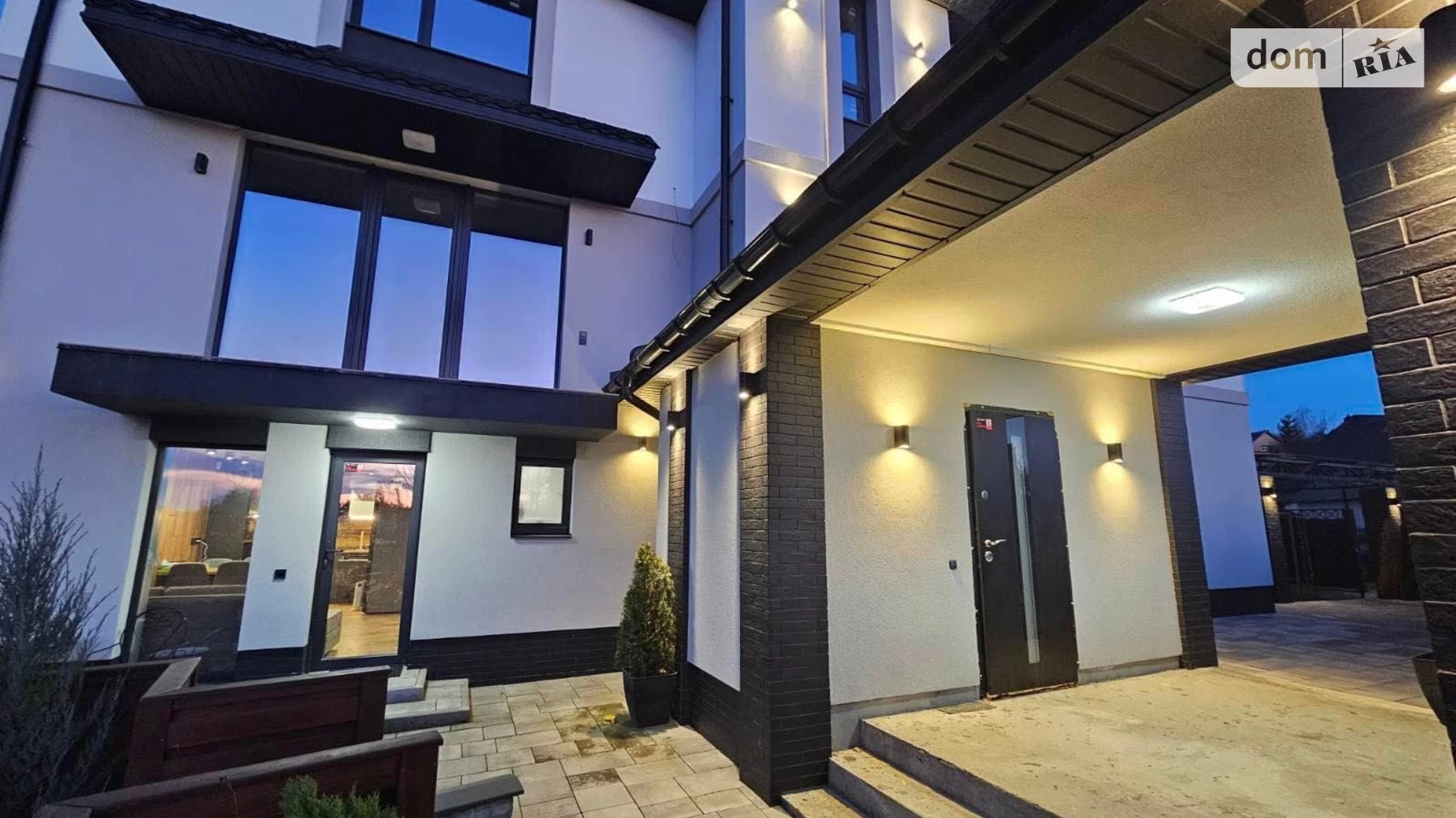 Продается дом на 3 этажа 259.6 кв. м с садом, цена: 150000 $ - фото 2