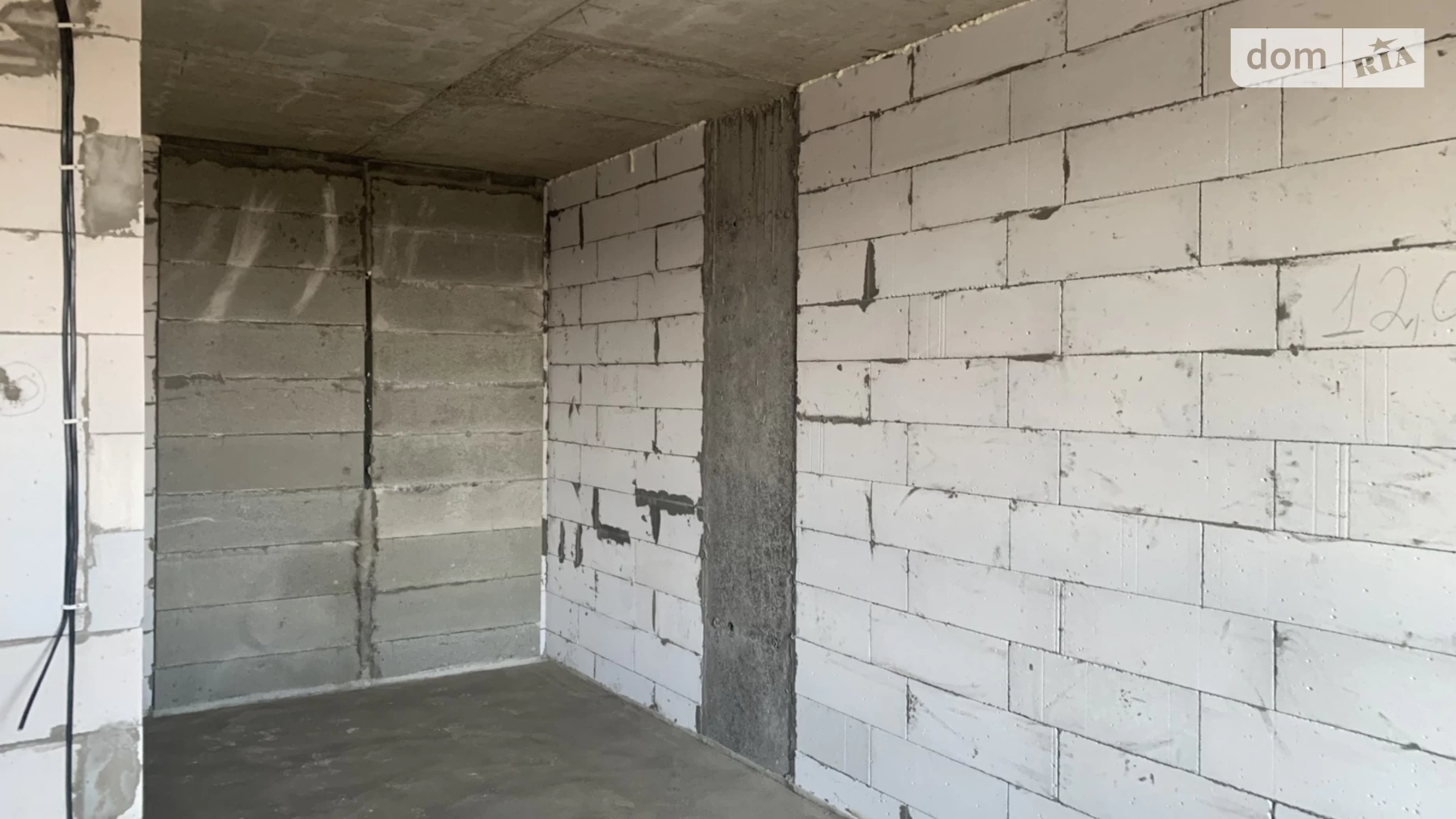 Продается 1-комнатная квартира 50.2 кв. м в, цена: 39900 $ - фото 4