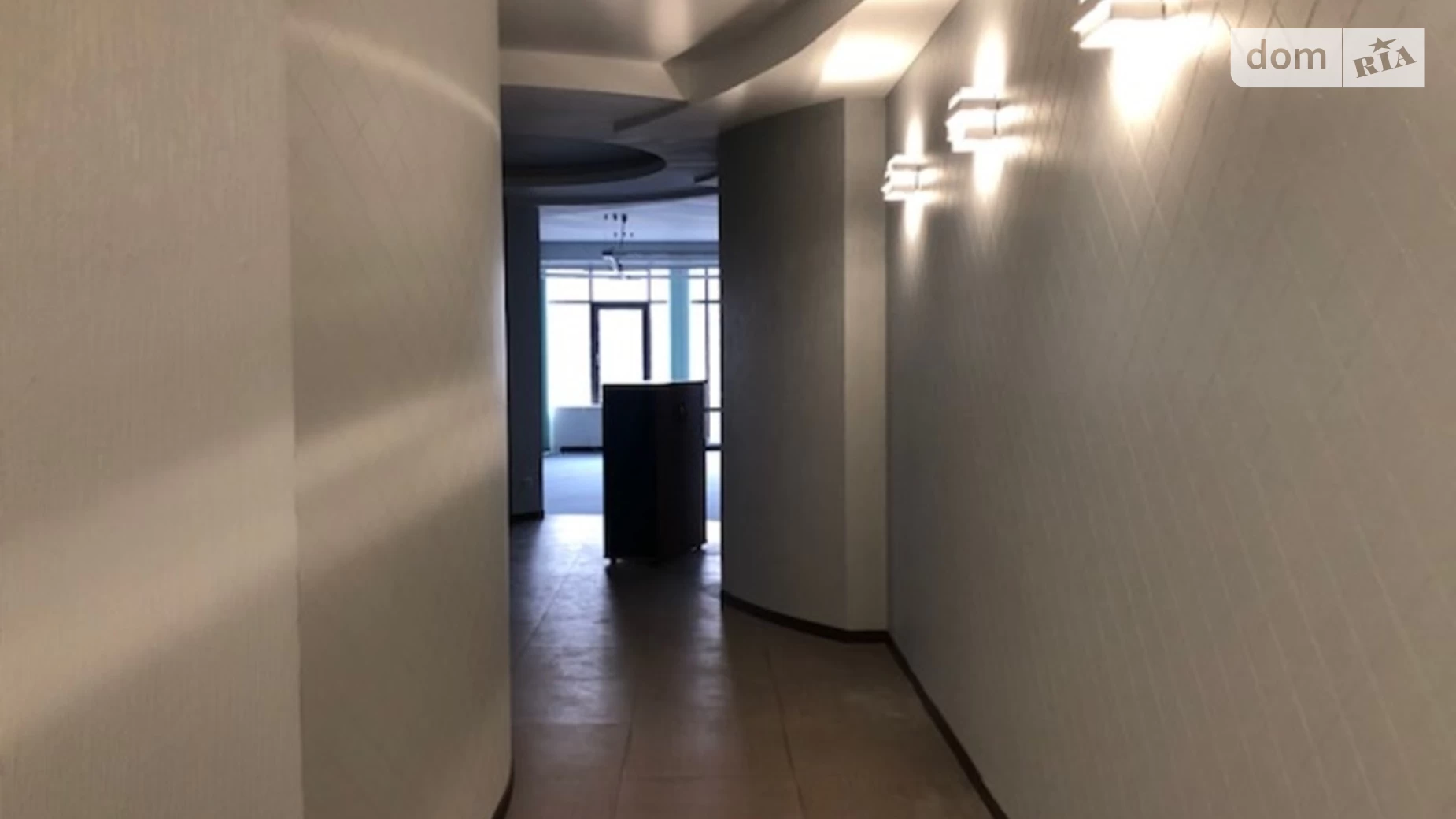 Продается офис 194 кв. м в бизнес-центре, цена: 300000 $ - фото 5