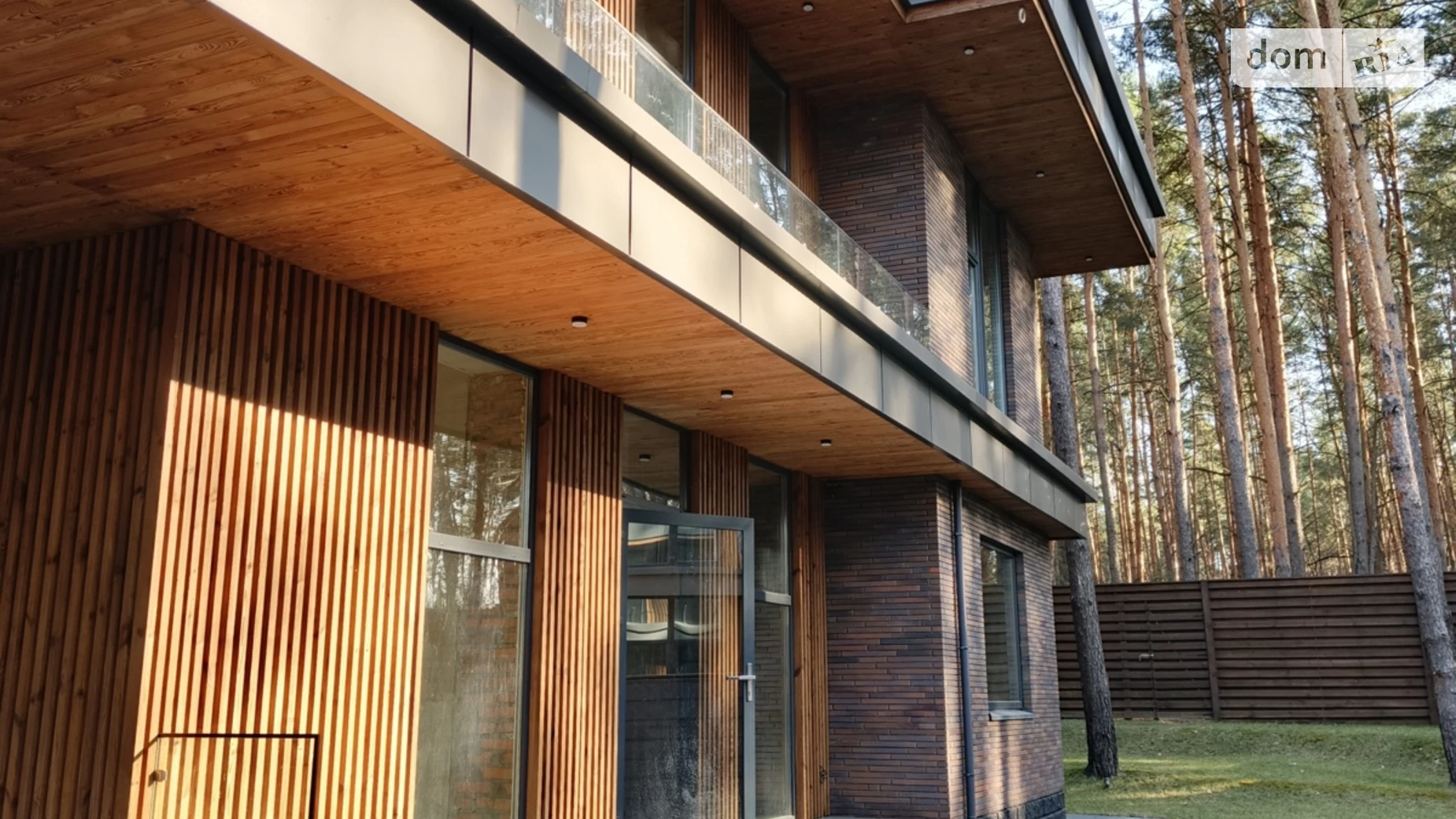 Продается дом на 2 этажа 220 кв. м с подвалом, цена: 350000 $ - фото 4