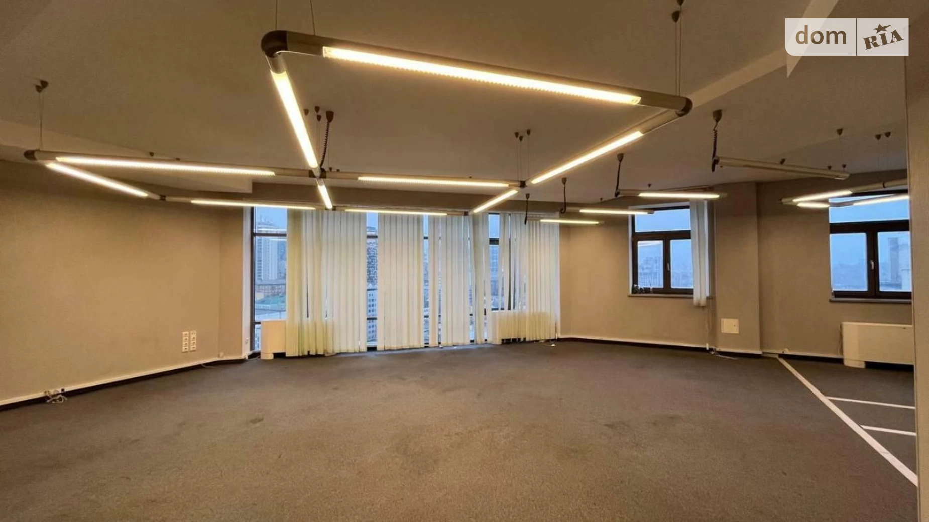 Продается офис 194 кв. м в бизнес-центре, цена: 290000 $ - фото 3