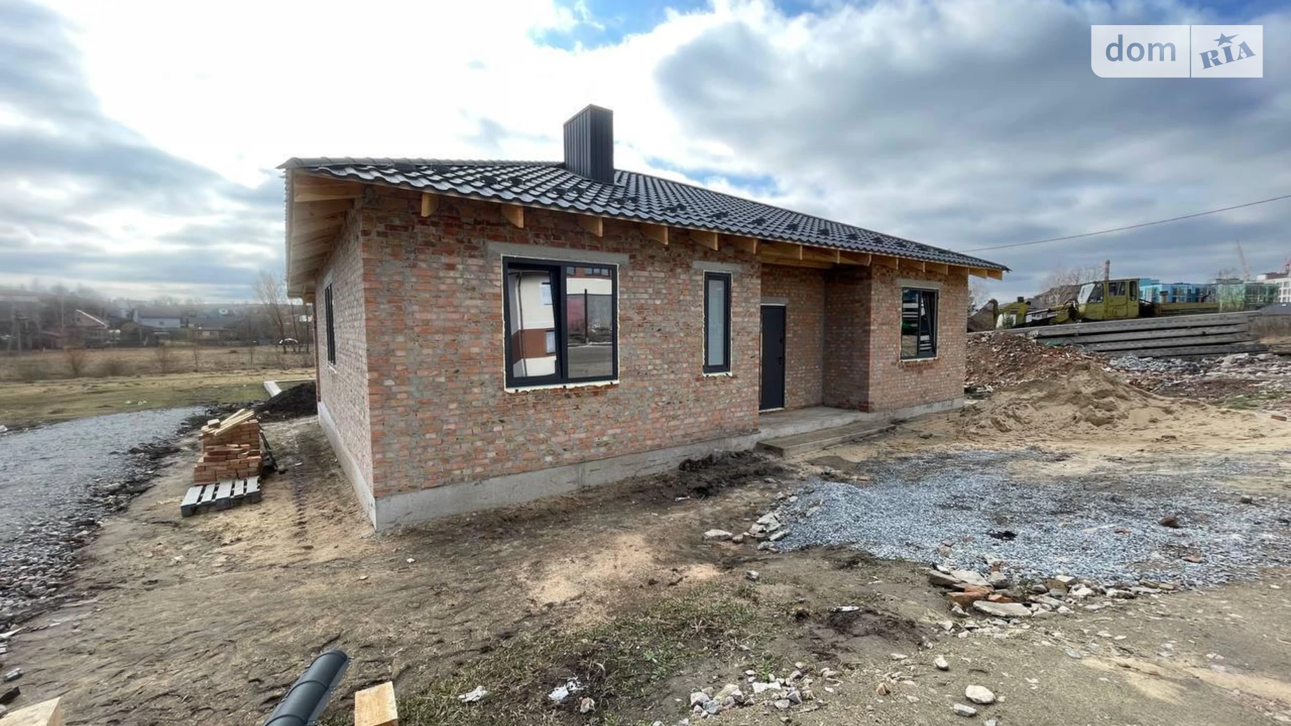 Продается одноэтажный дом 110 кв. м с верандой, цена: 70000 $ - фото 2