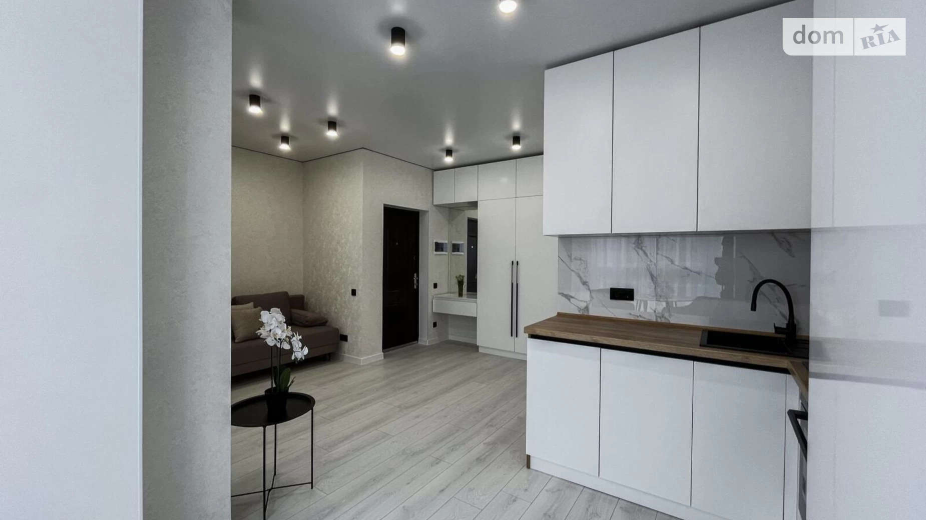 Продается 1-комнатная квартира 35 кв. м в Новоселках, ул. Мира, 10В - фото 2