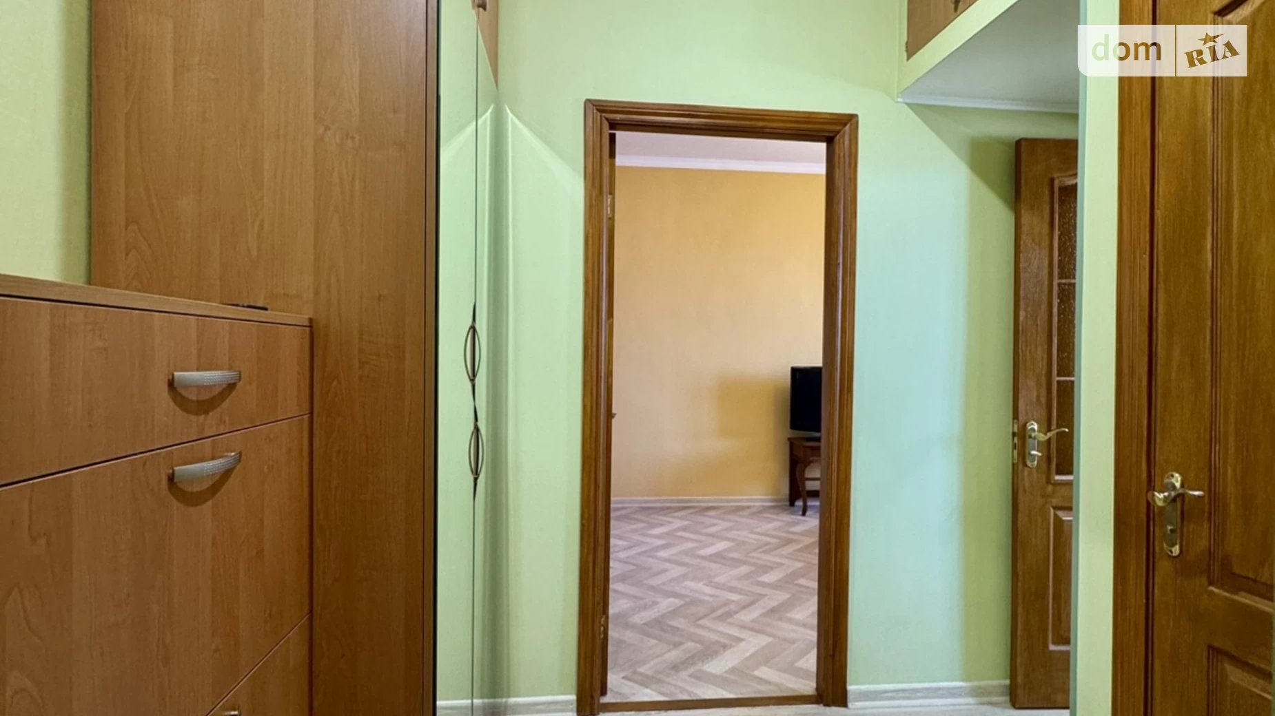 Продается 1-комнатная квартира 35 кв. м в Николаеве, ул. Набережная, 17 корпус 4 - фото 5