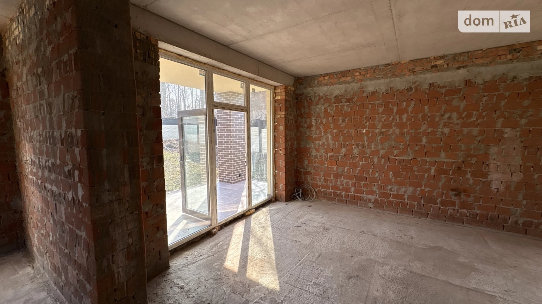 Продается дом на 2 этажа 143 кв. м с участком, цена: 105000 $ - фото 4