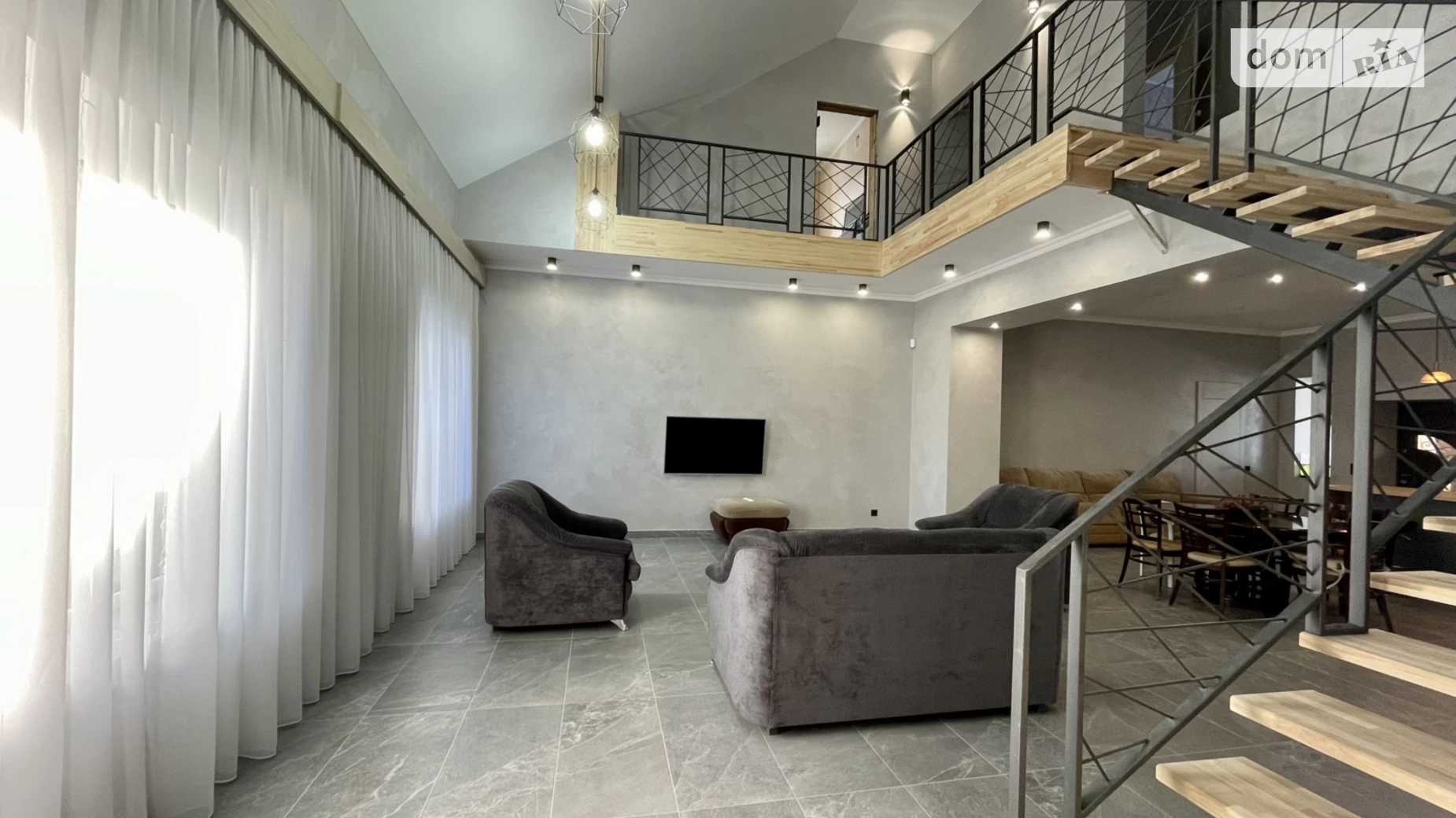 Продается дом на 2 этажа 262 кв. м с беседкой, цена: 183000 $ - фото 5