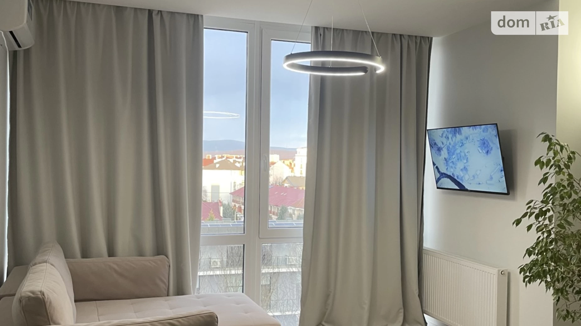 Продается 1-комнатная квартира 46 кв. м в Ужгороде, ул. Бабьяка - фото 2