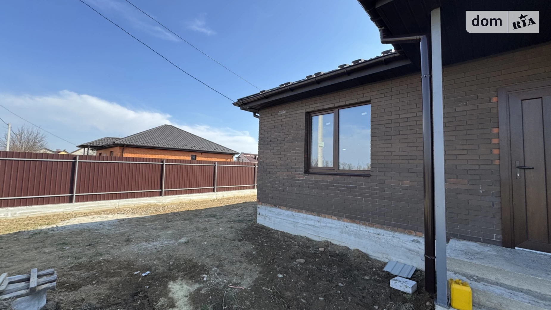 Продается одноэтажный дом 100 кв. м с гаражом, цена: 80000 $ - фото 2