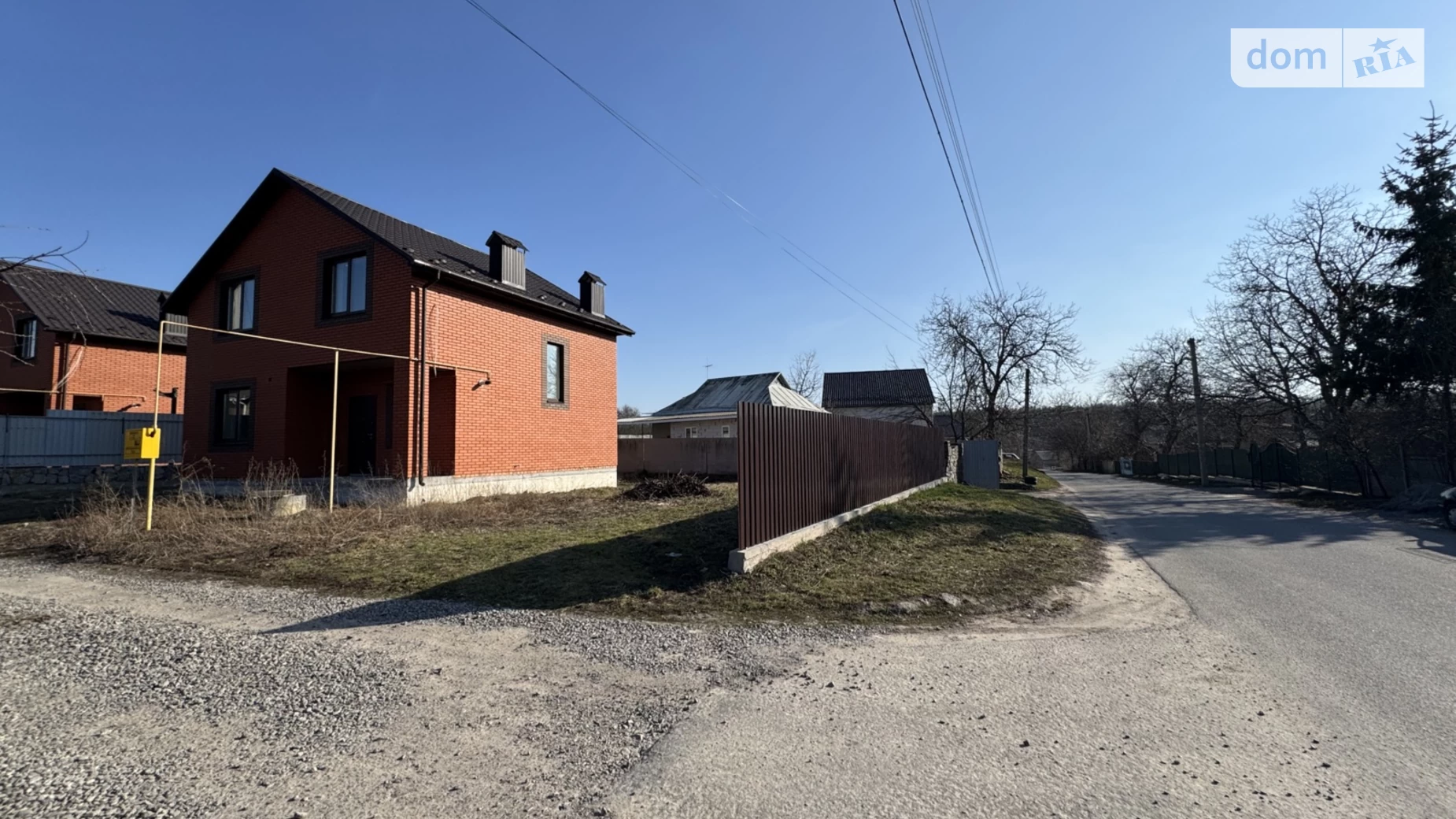 Продается дом на 2 этажа 115 кв. м с подвалом, цена: 82000 $ - фото 2