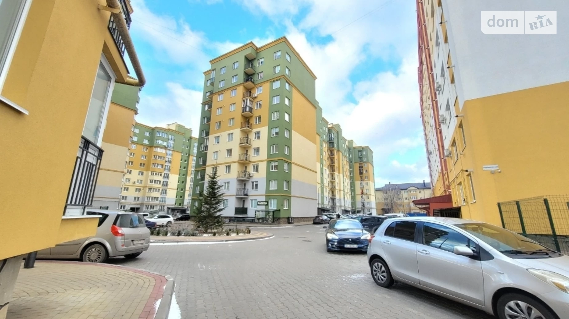 2-кімнатна квартира 50 кв. м у Луцьку, просп. Перемоги - фото 2