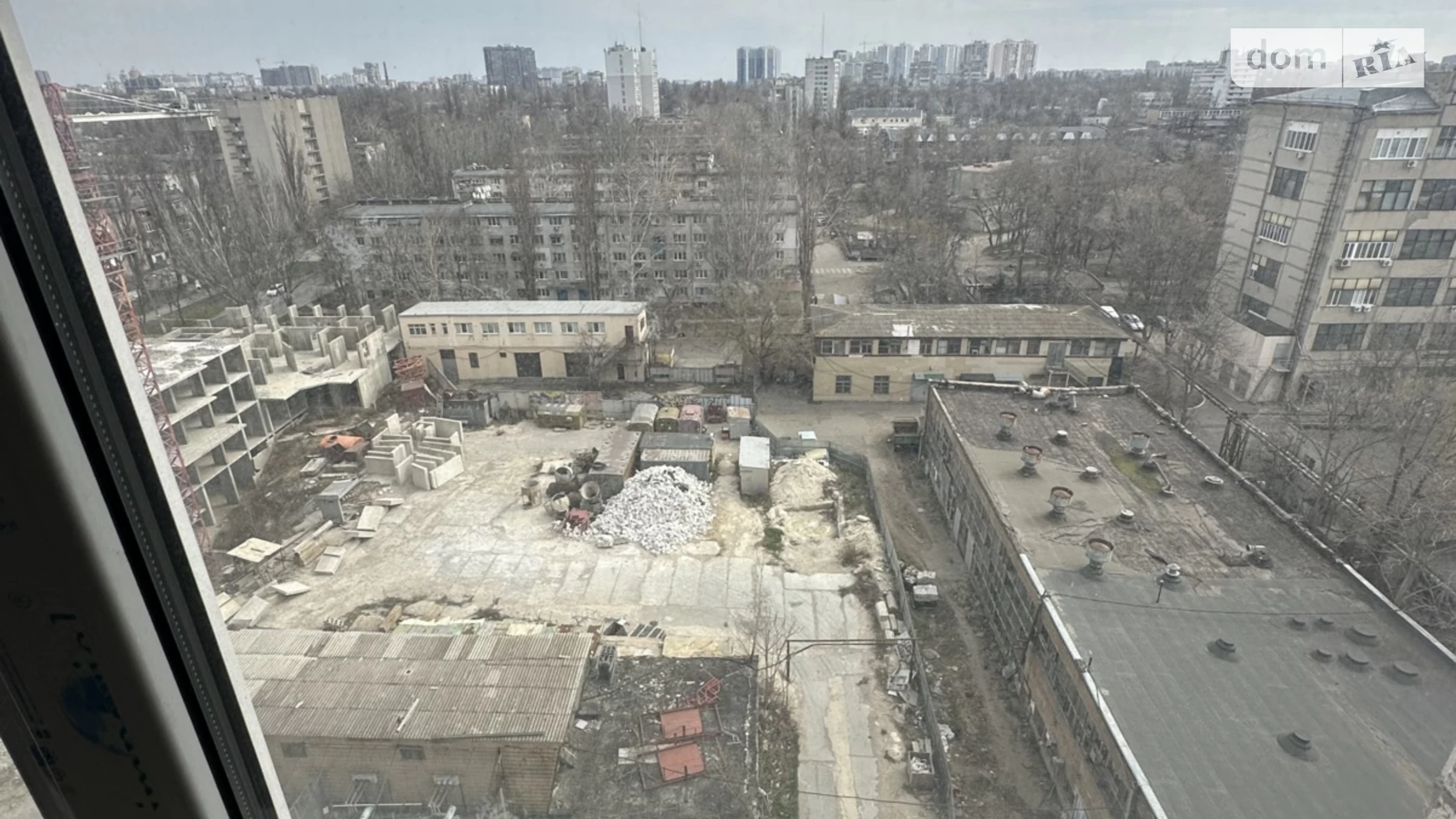 Продается 1-комнатная квартира 46 кв. м в Одессе, ул. Героев Крут - фото 2