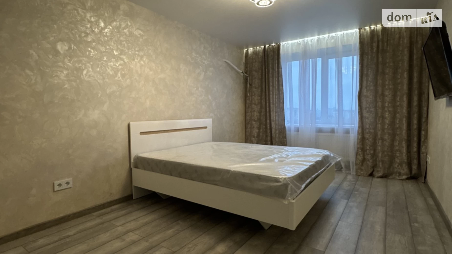Продается 1-комнатная квартира 48 кв. м в Виннице, ул. Академика Янгеля - фото 4
