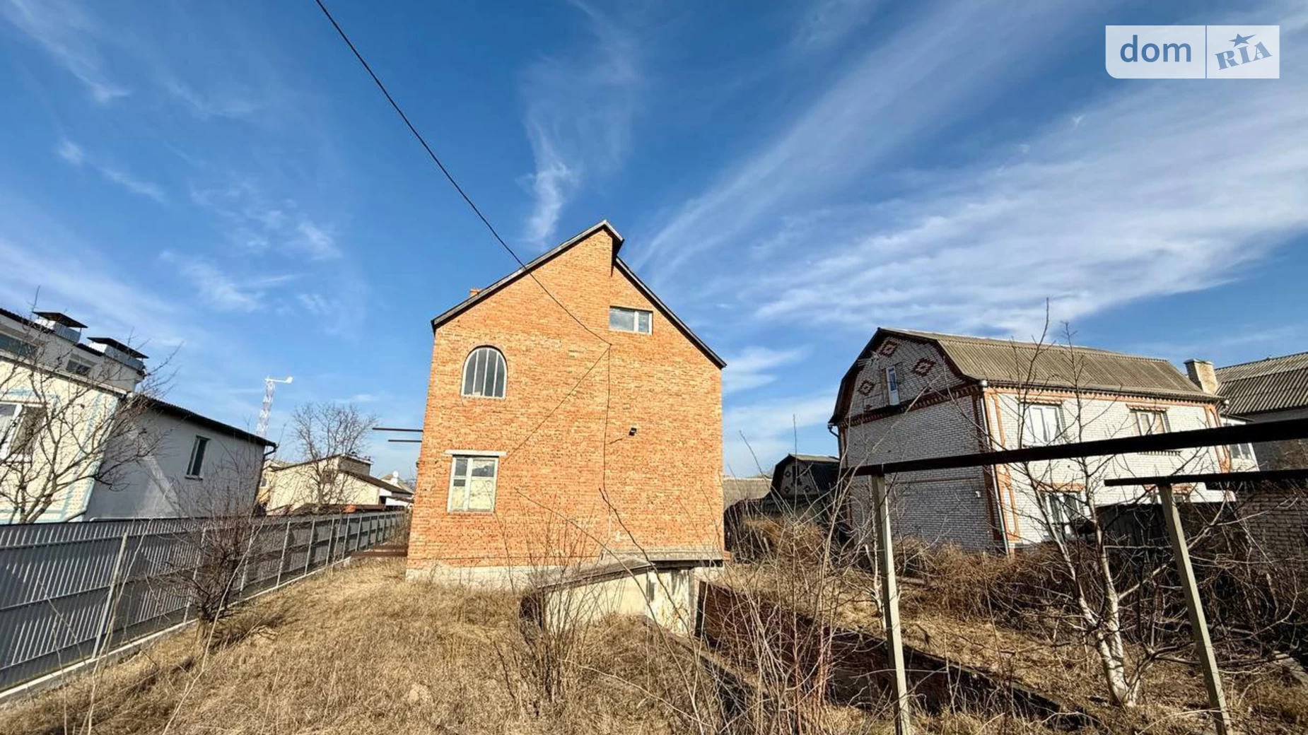 Продается дом на 2 этажа 200.5 кв. м с террасой, цена: 89995 $ - фото 2