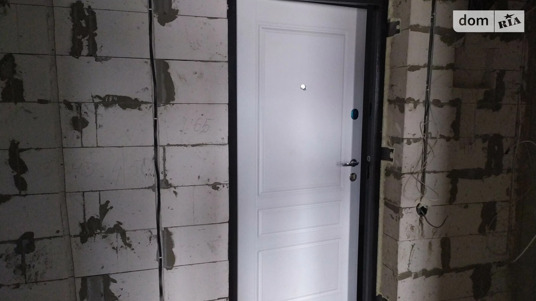 Продается 1-комнатная квартира 42 кв. м в, цена: 43000 $ - фото 2