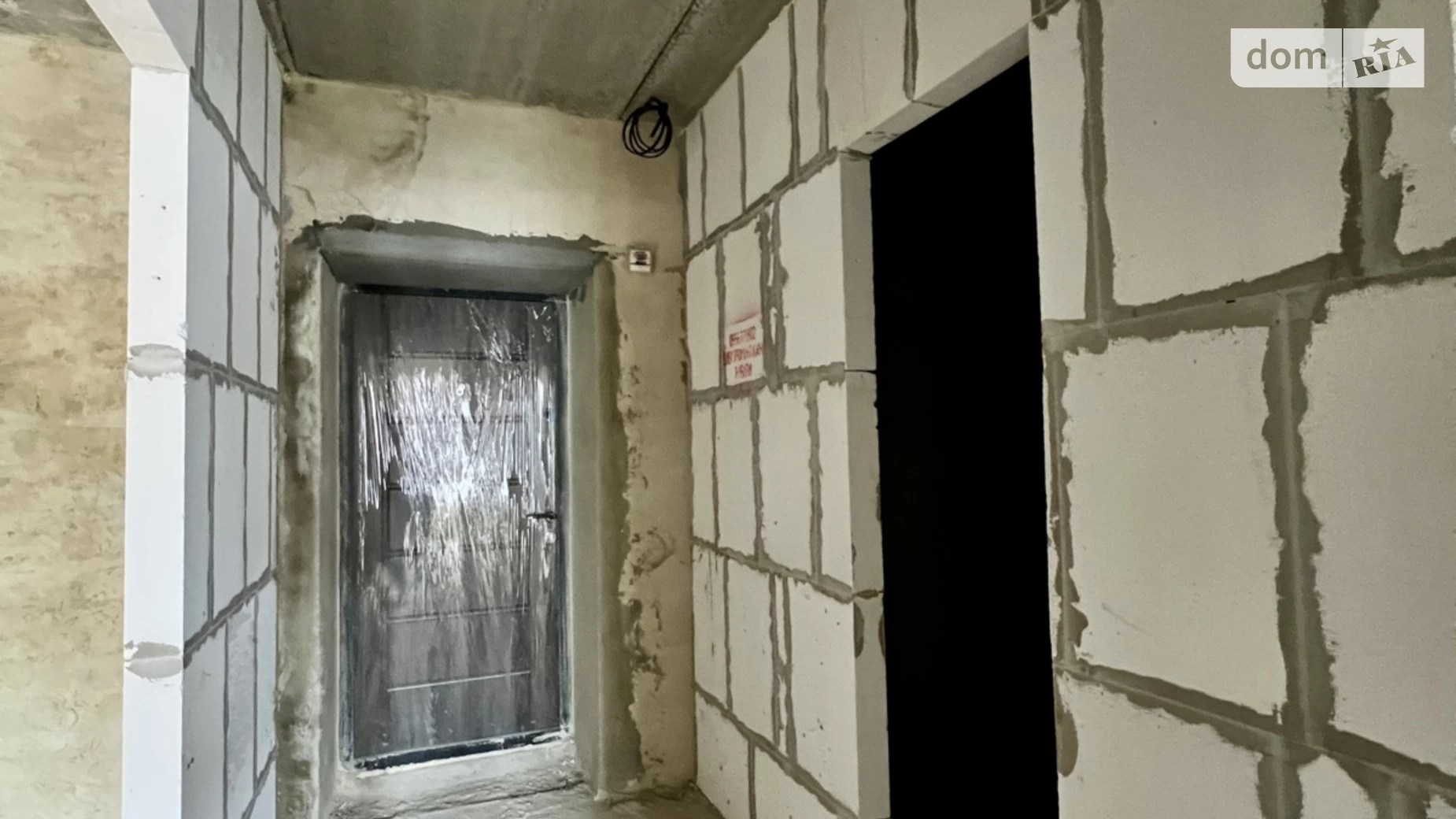 Продается 1-комнатная квартира 41 кв. м в Ивано-Франковске, ул. Княгинин, 44 корпус 19 - фото 5
