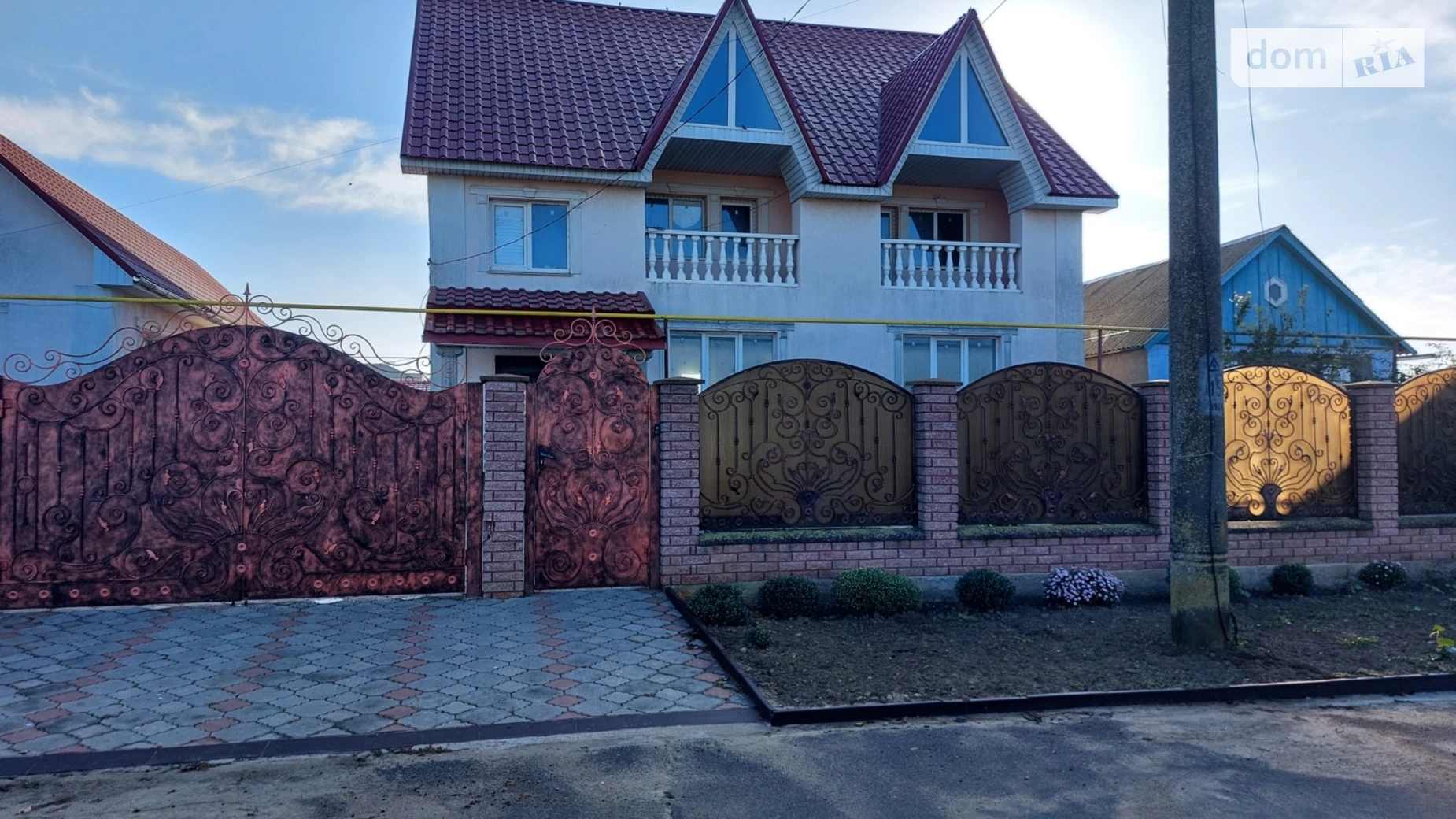 Продается дом на 2 этажа 195.6 кв. м с камином, цена: 130000 $ - фото 2