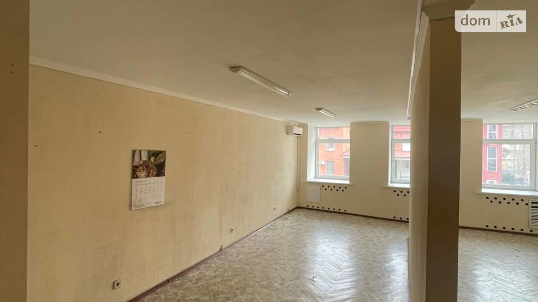 Сдается в аренду офис 44.5 кв. м в бизнес-центре, цена: 15575 грн - фото 2