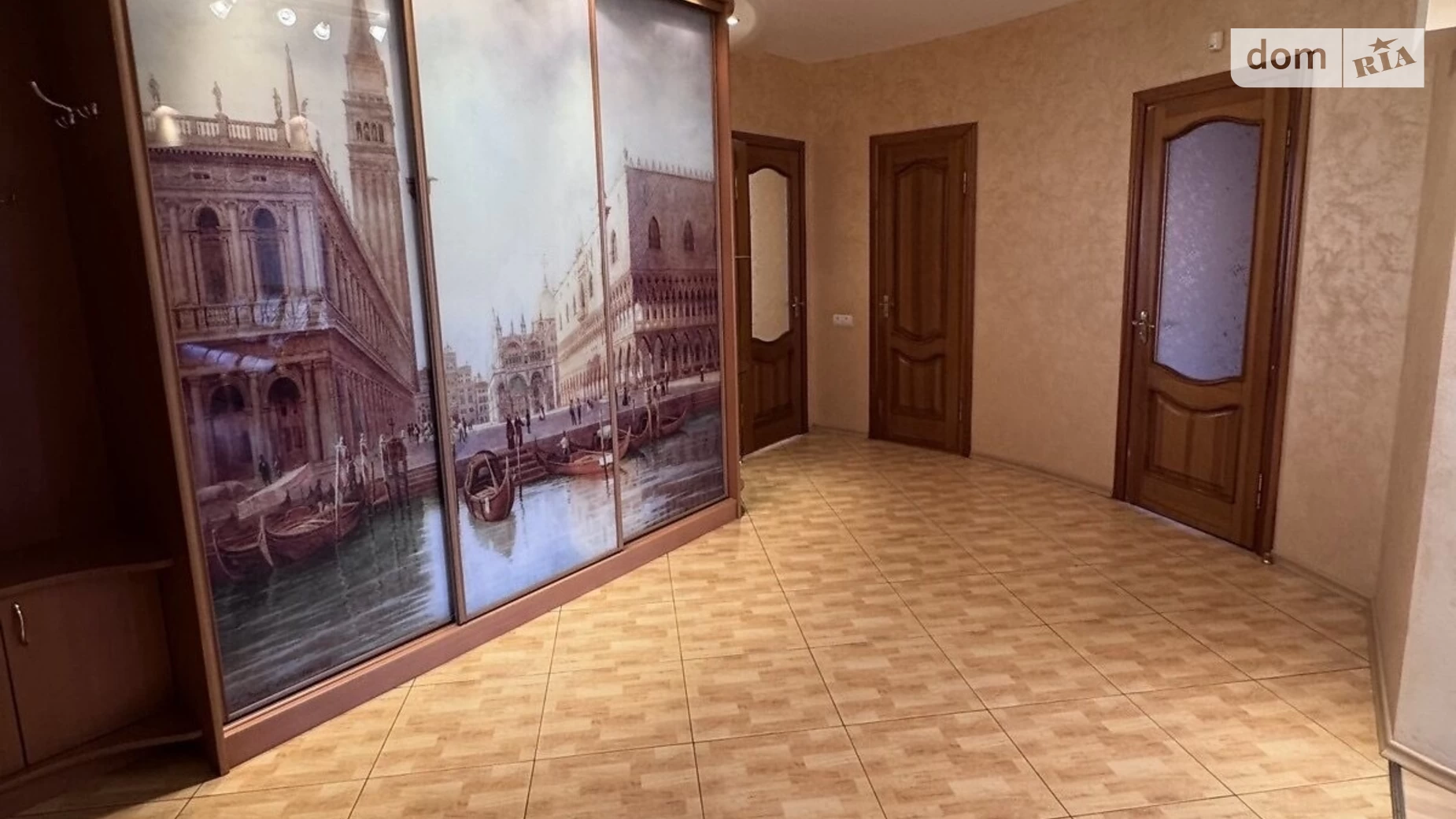 Продается 3-комнатная квартира 100 кв. м в Хмельницком, Свободы майд., 19 - фото 2