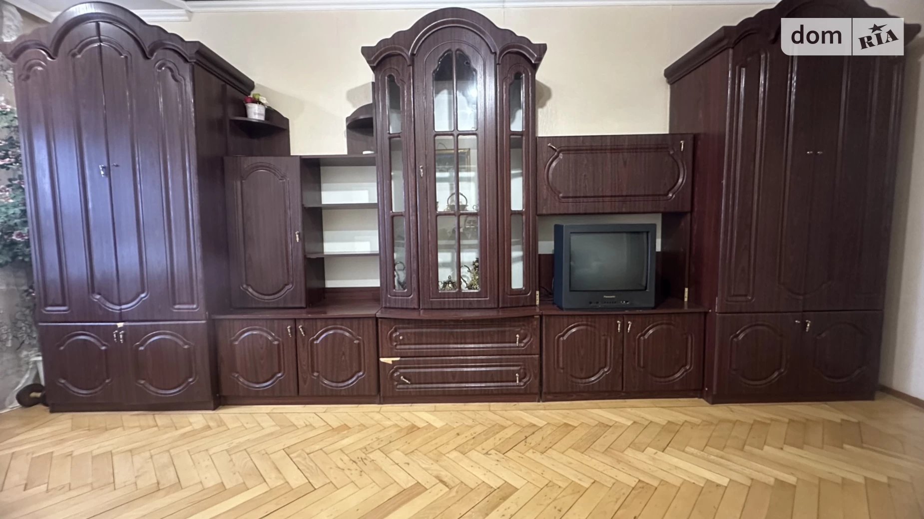Продается 3-комнатная квартира 64 кв. м в Сутисках, ул. Гагарина - фото 2
