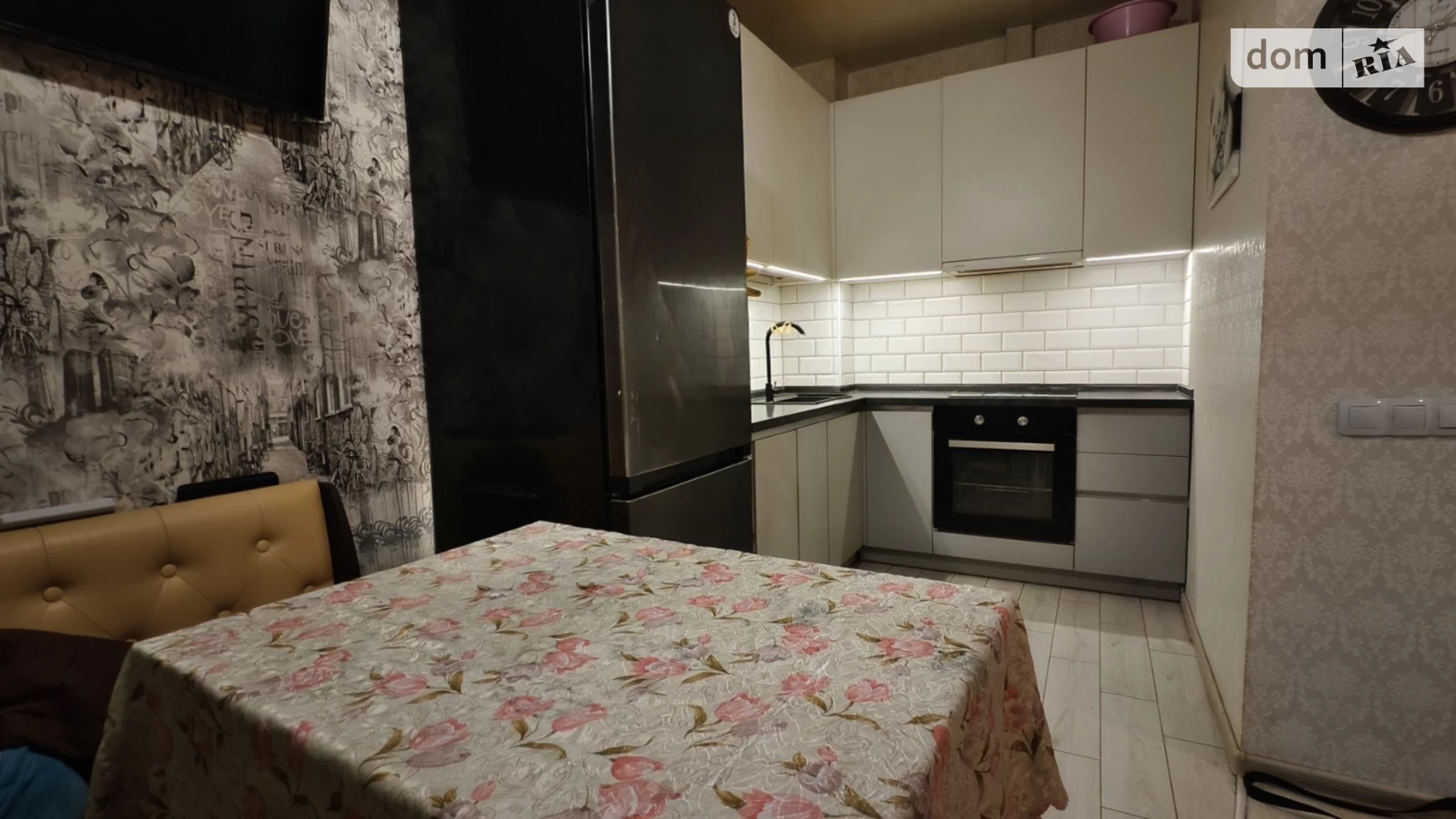 Продается 2-комнатная квартира 43.4 кв. м в Ирпене, ул. Университетская(Карла Маркса), 1Г - фото 2