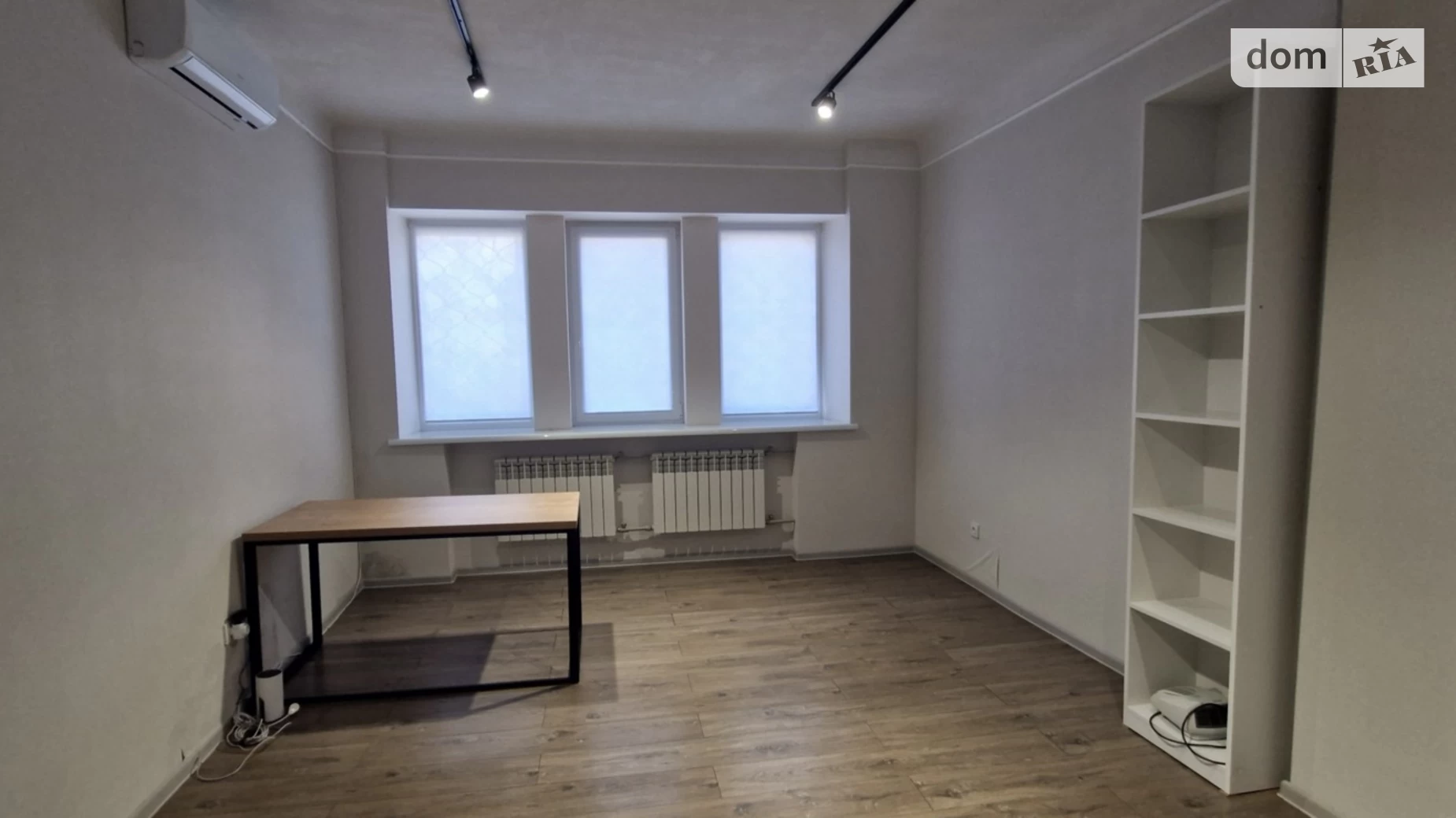 Продается офис 148.9 кв. м в бизнес-центре, цена: 130000 $ - фото 5