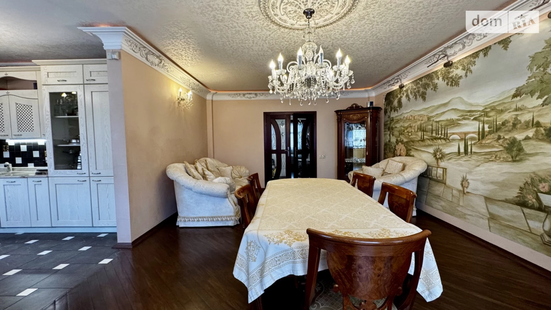 Продается 4-комнатная квартира 121.1 кв. м в Ровно, ул. Черновола Вячеслава, 44 - фото 4