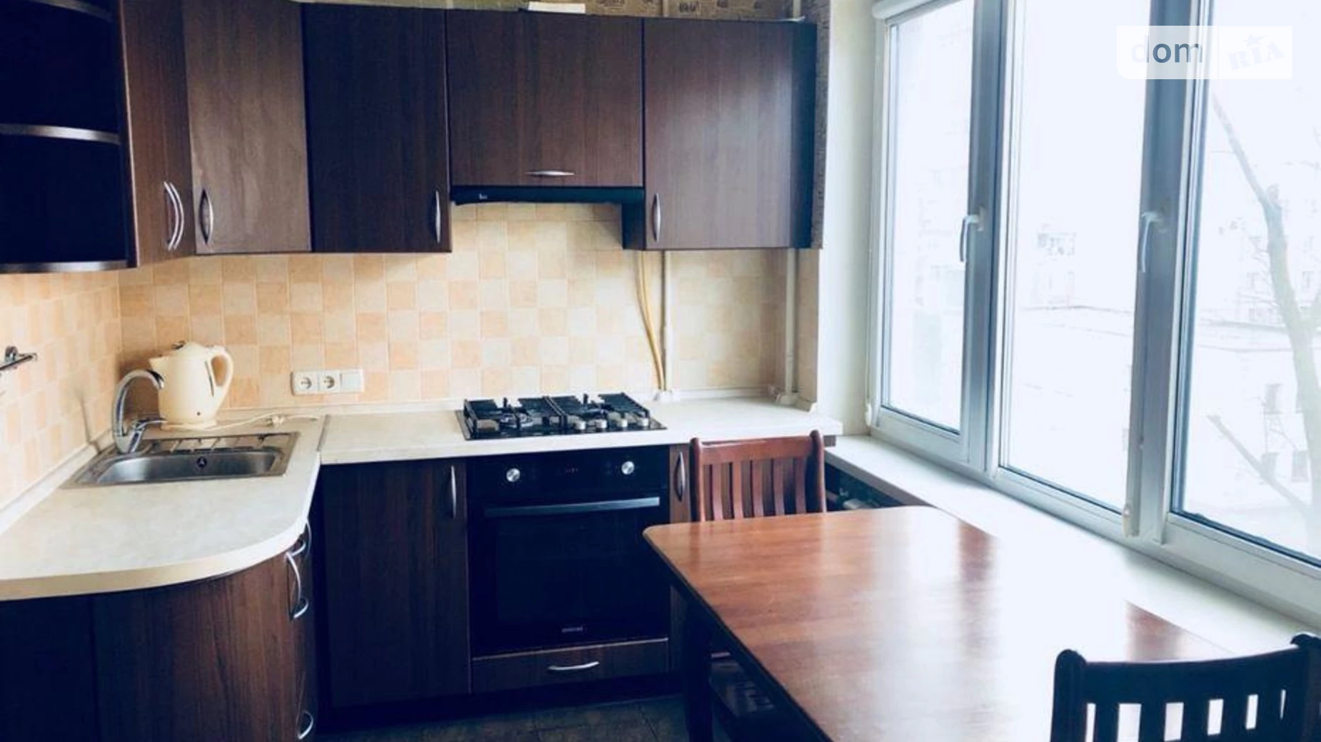 Продается 3-комнатная квартира 64.9 кв. м в Киеве, ул. Юрия Шумского, 10 - фото 2